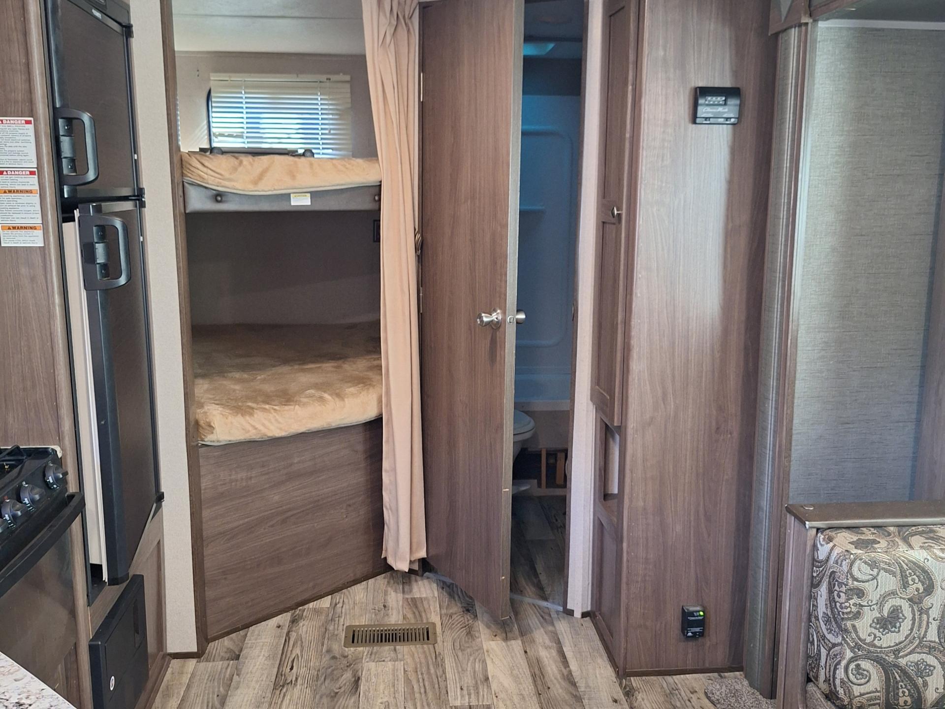 2018 KEYSTONE HIDEOUT 22KBSWE