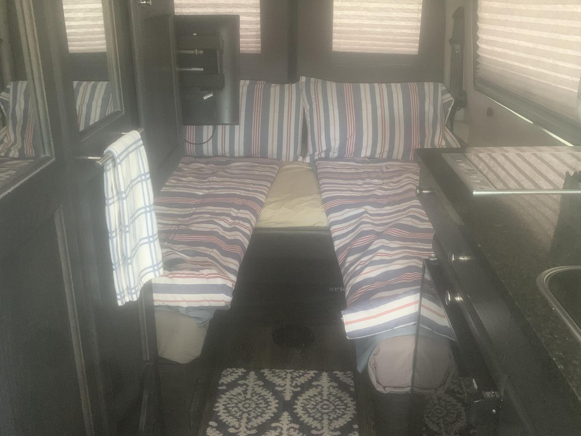 2017 ROADTREK SS-AGILE