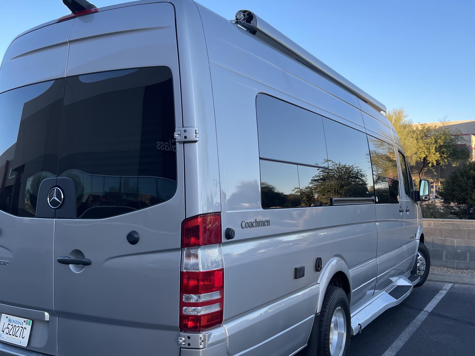 2020 COACHMEN GALLERIA 24FL