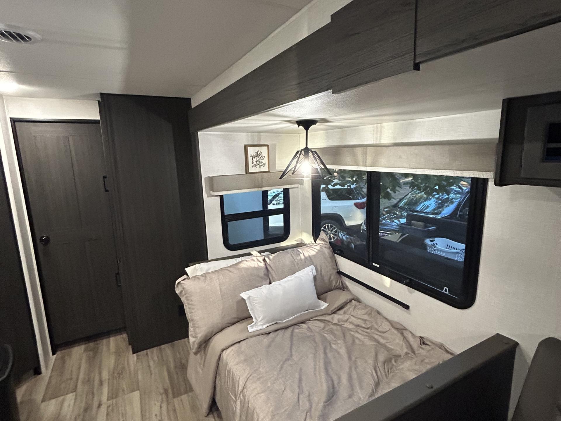 2025 VENTURE SPORTTREK TOURING EDITION 343VBH