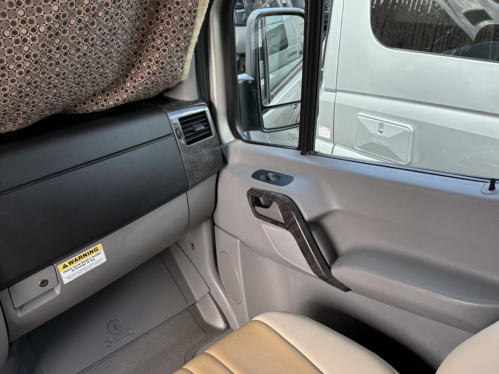 2016 ROADTREK SS AGILE