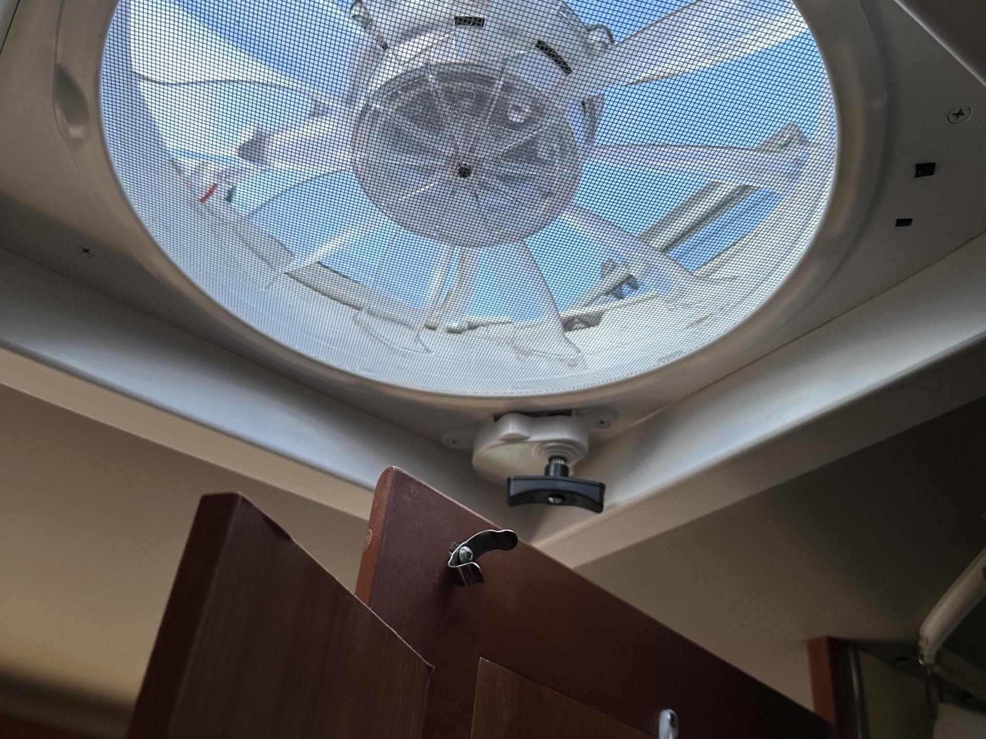 2016 ROADTREK SS AGILE