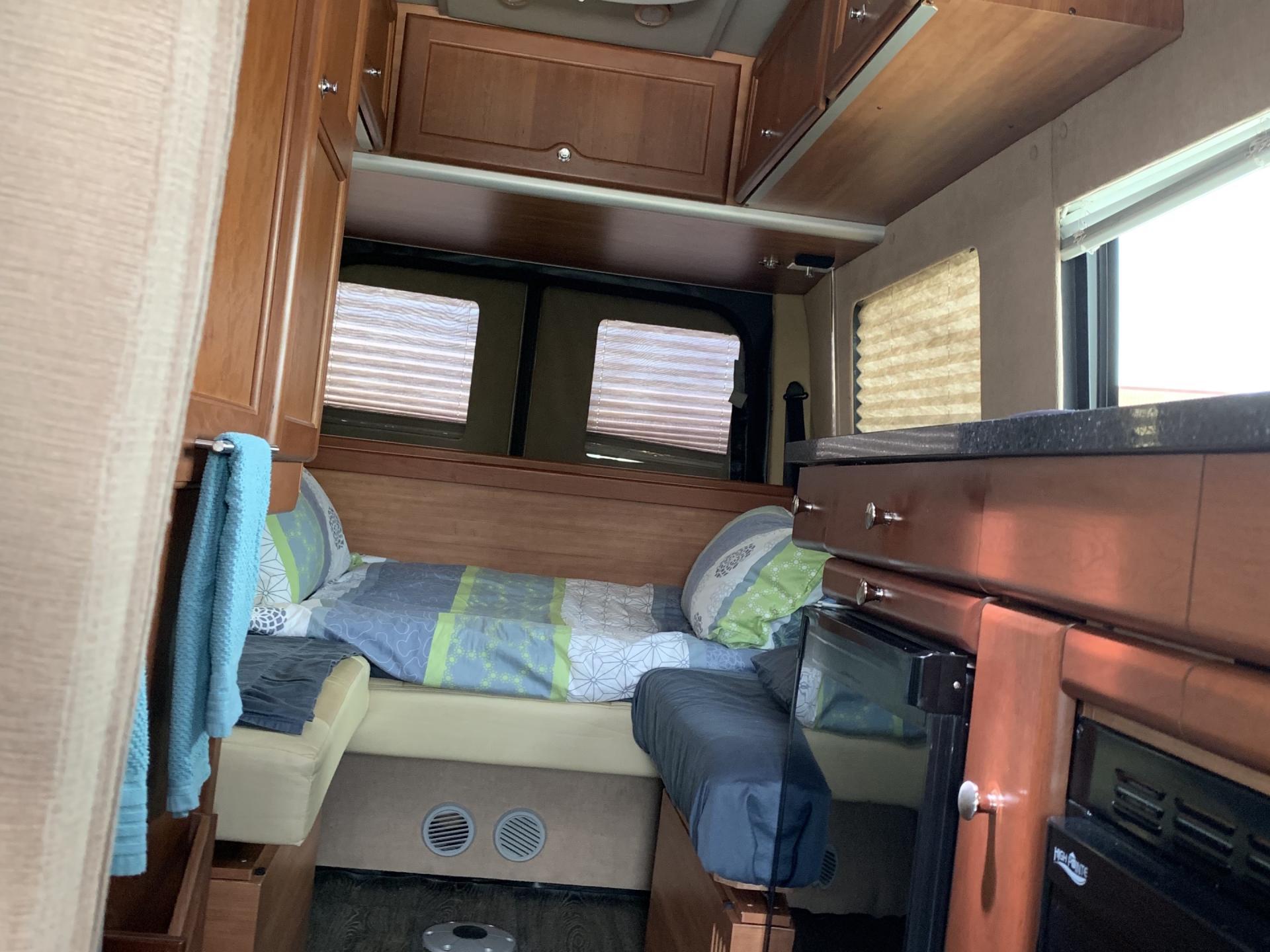 2017 ROADTREK RS E-TREK XL