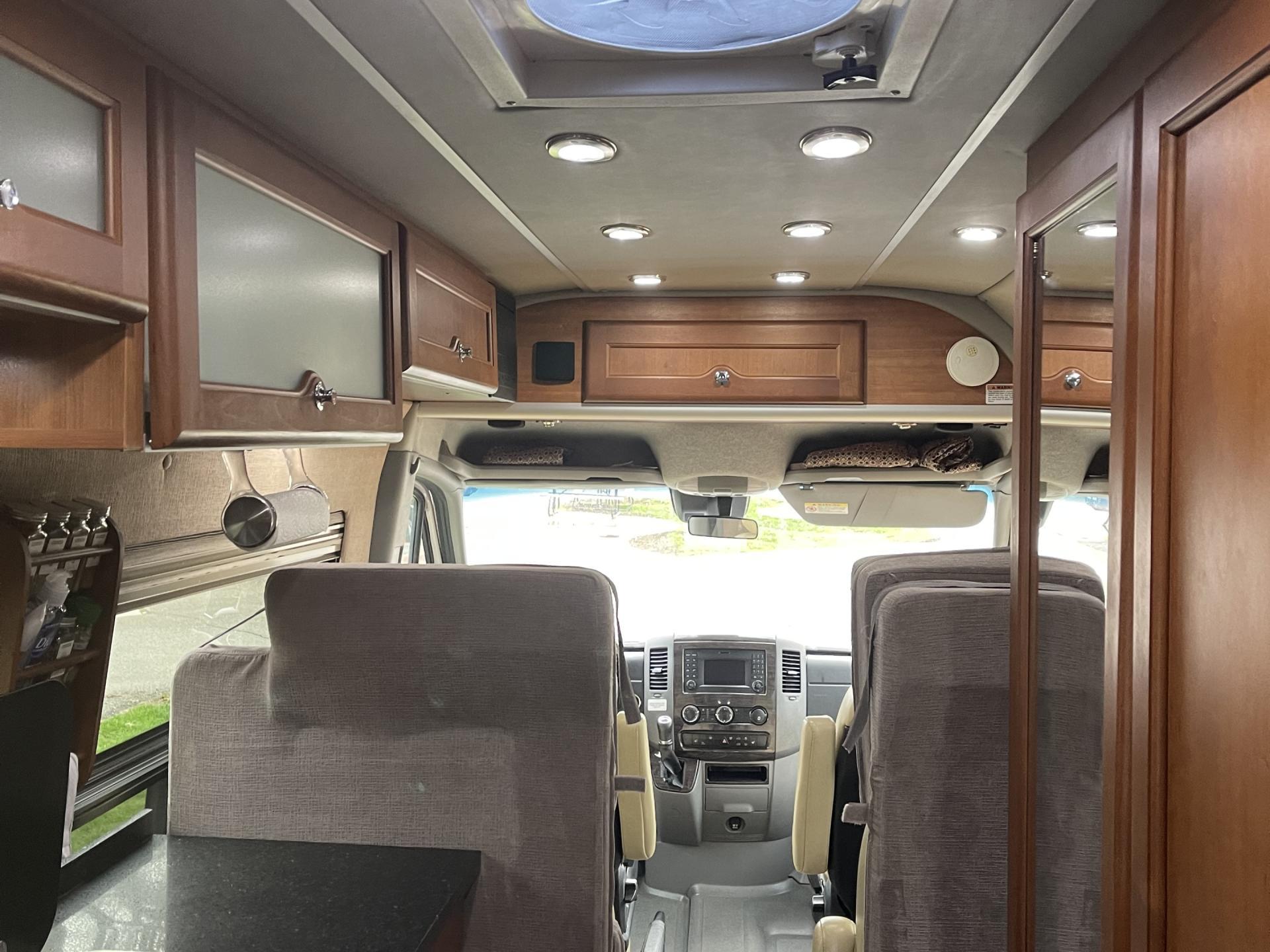 2017 ROADTREK RS E-TREK XL