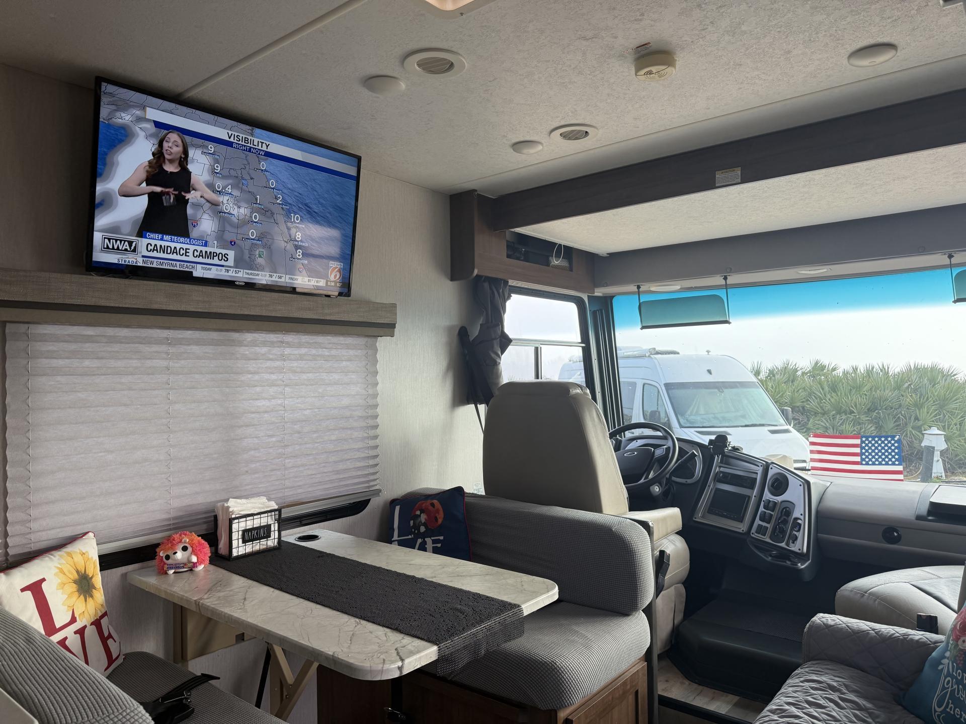 2021 COACHMEN PURSUIT 27XPS