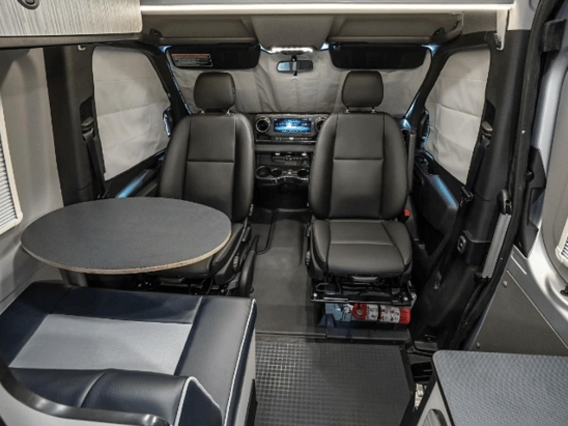 2023 WINNEBAGO REVEL 44E