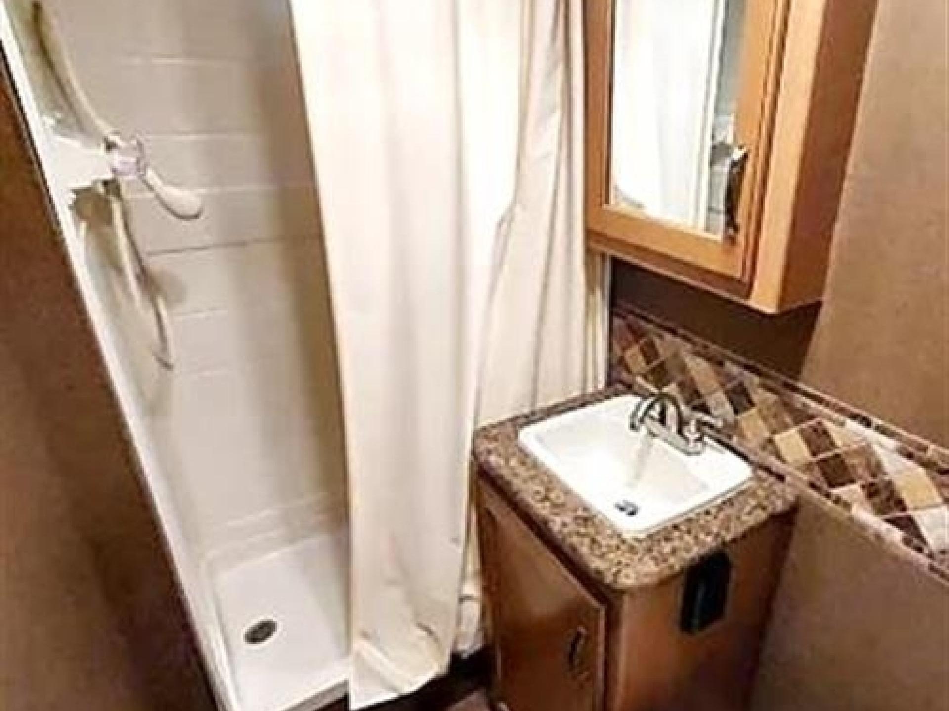 2017 THOR MOTOR COACH FREEDOM ELITE 24HE