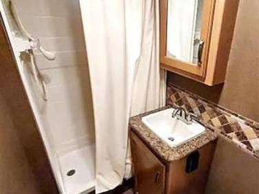 2017 THOR MOTOR COACH FREEDOM ELITE 24HE