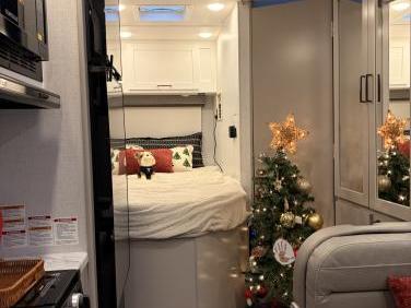 2026 THOR MOTOR COACH GENEVA 21VTF