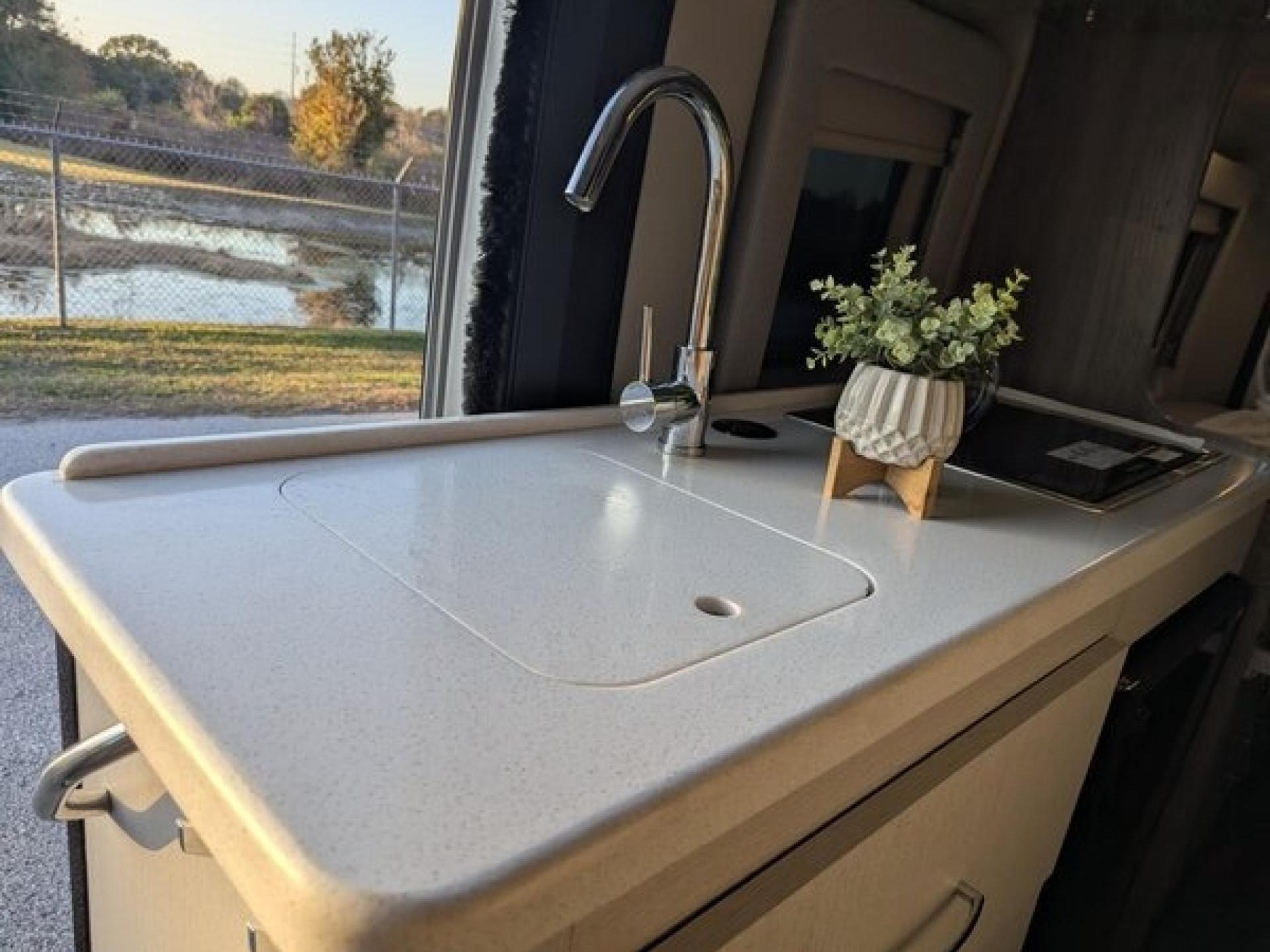 2023 THOR MOTOR COACH TELLARO 20A