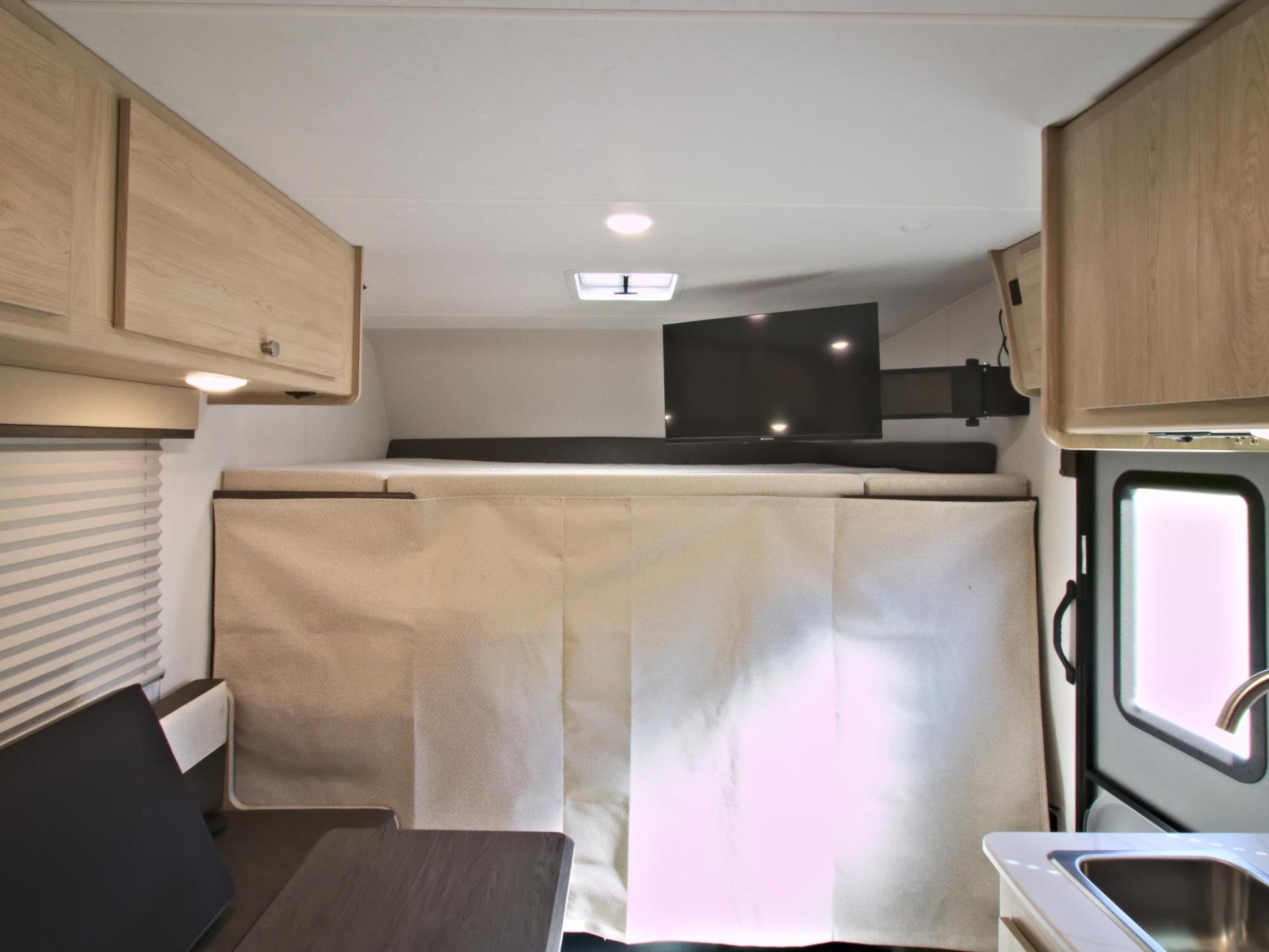 2025 COACHMEN LEPRECHAUN 210QSS