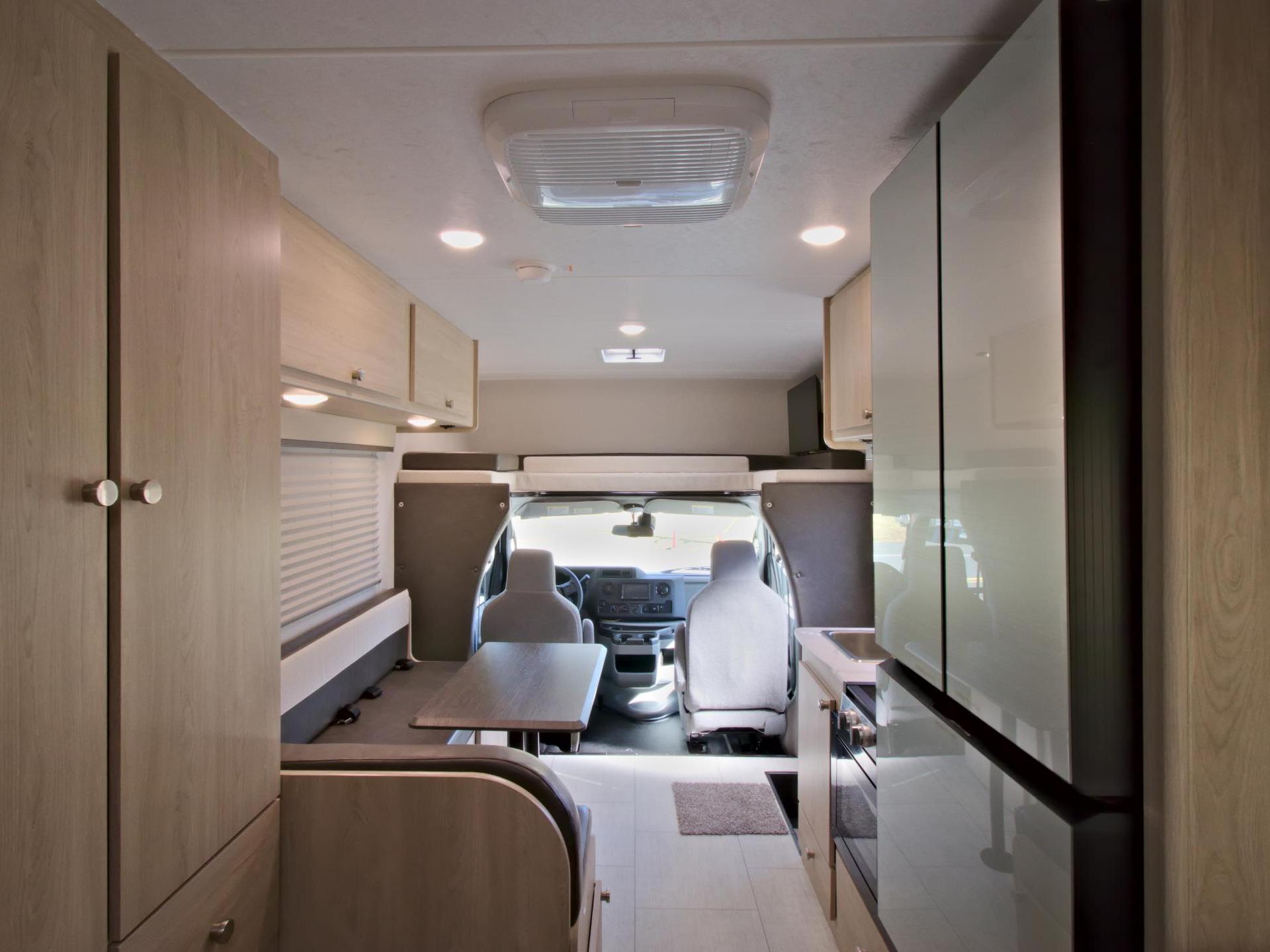 2025 COACHMEN LEPRECHAUN 210QSS