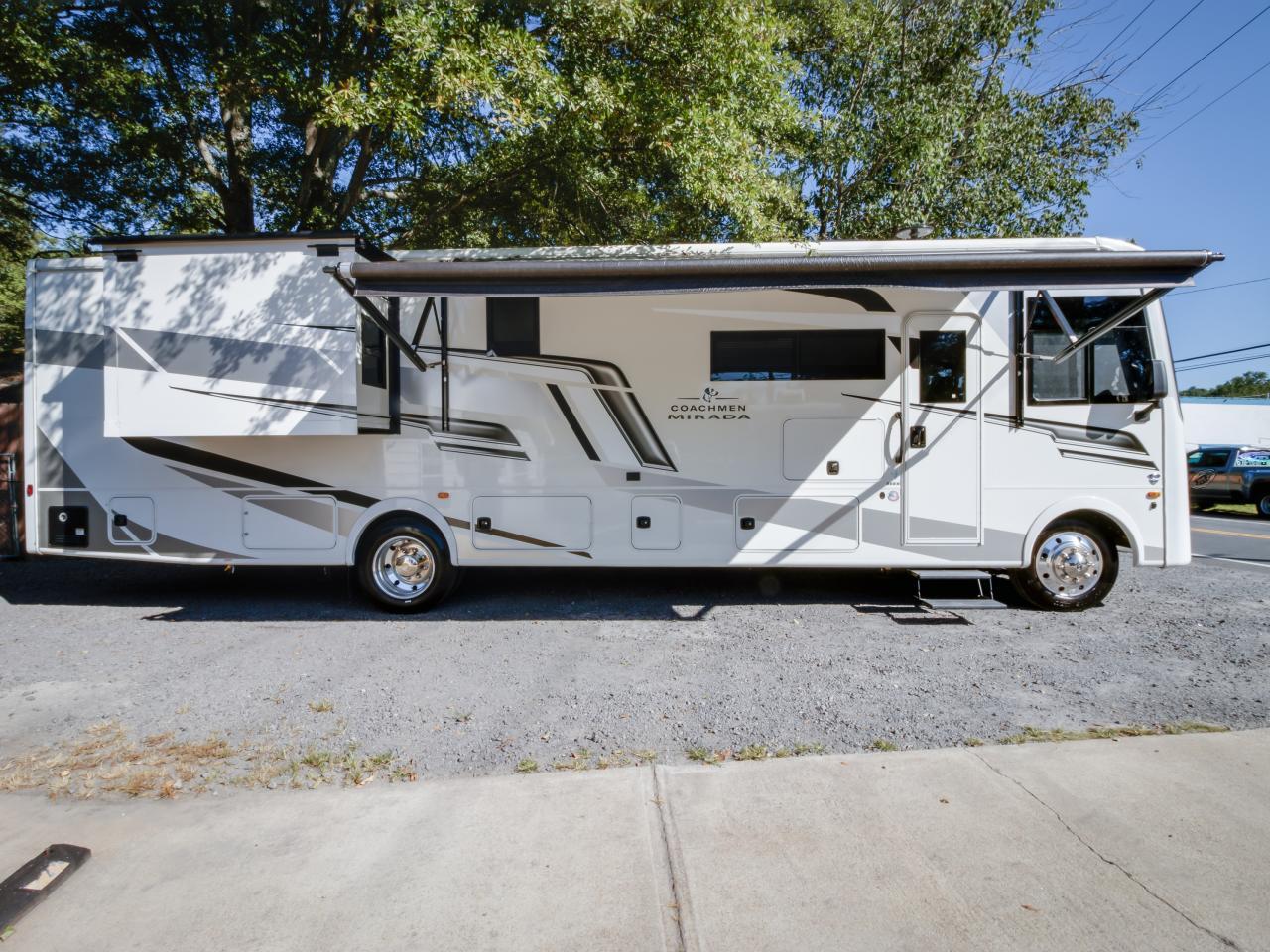 2026 COACHMEN MIRADA 35ES