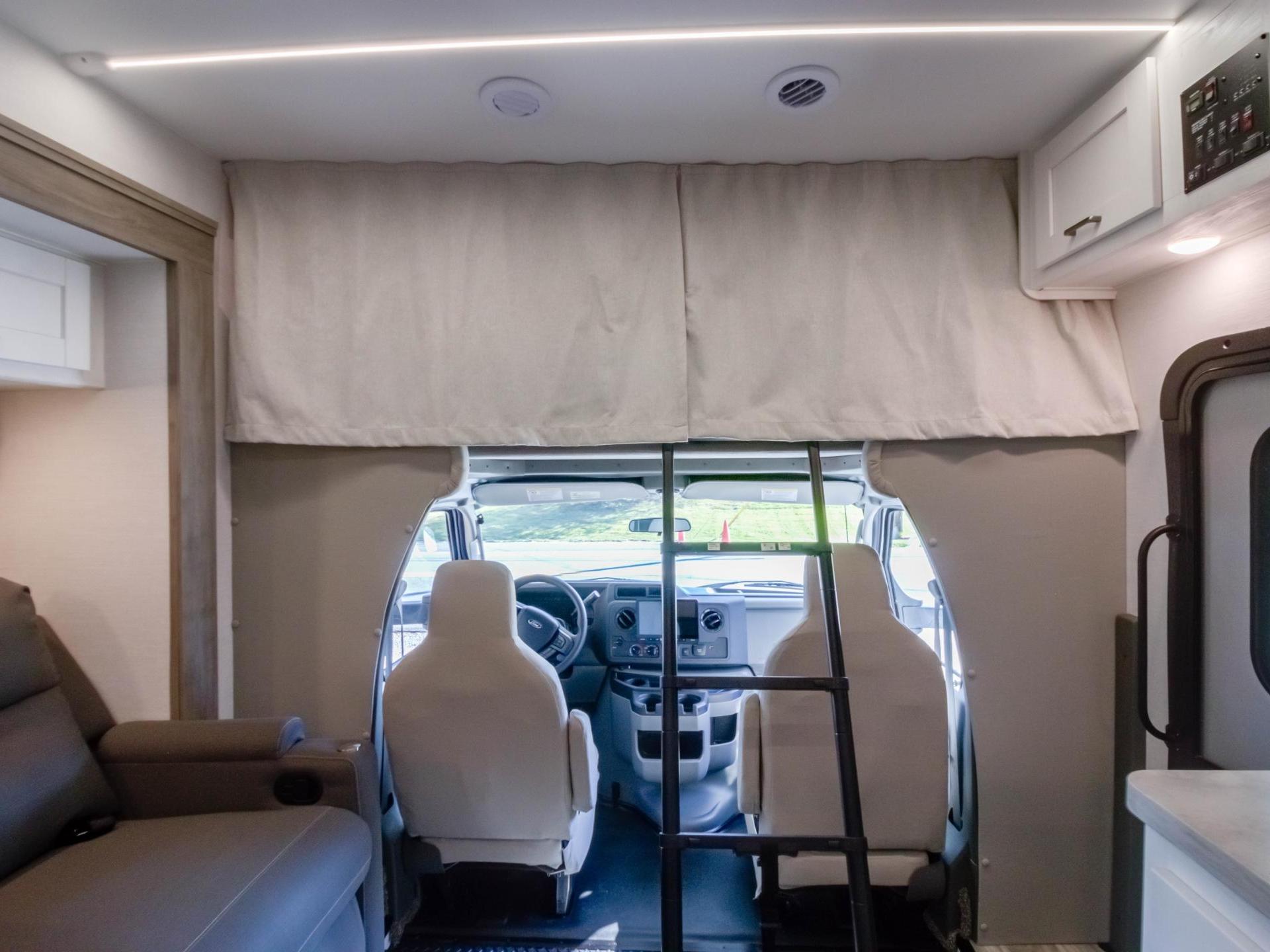 2024 GULF STREAM CONQUEST 6320D