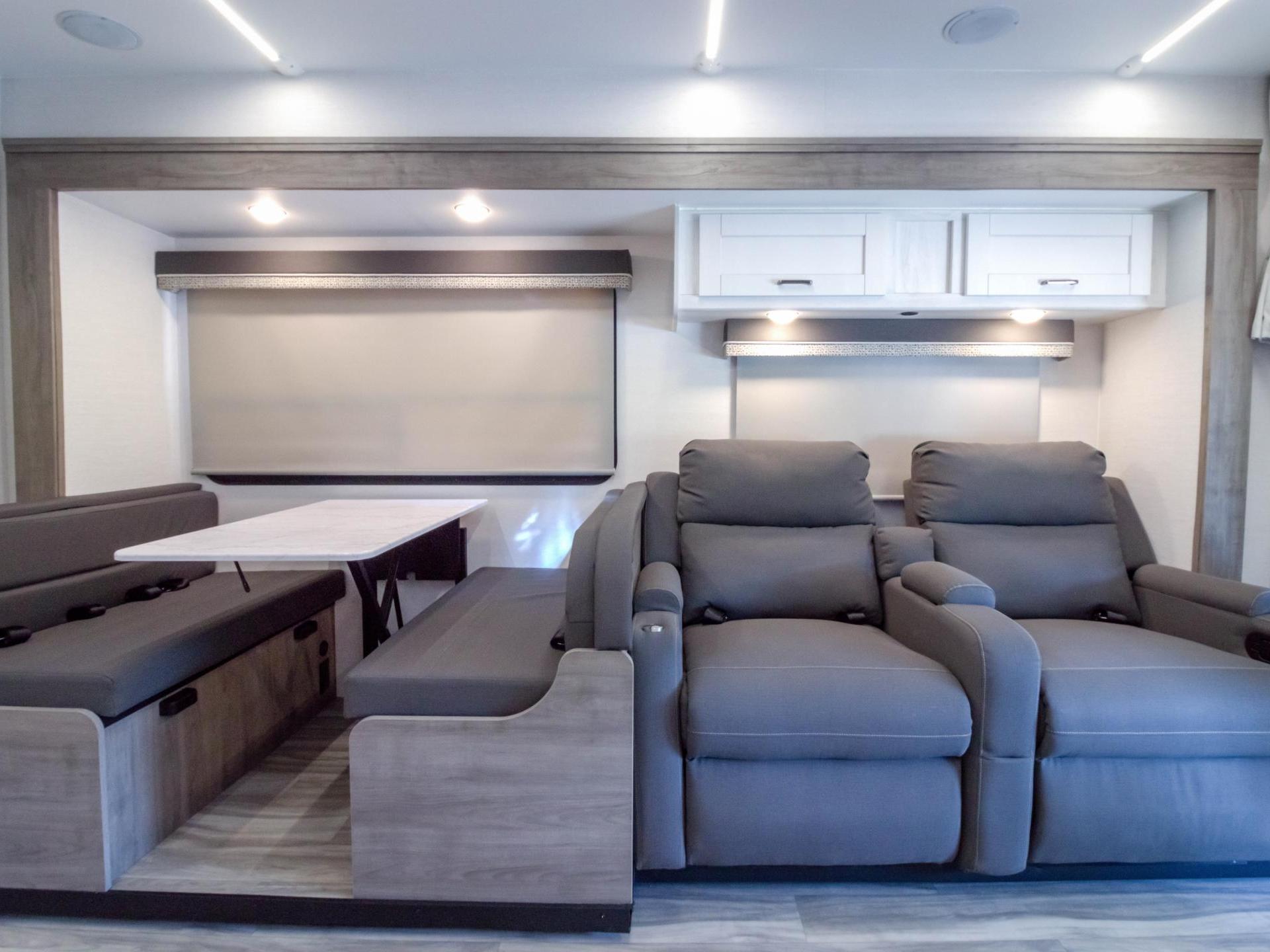 2024 GULF STREAM CONQUEST 6320D