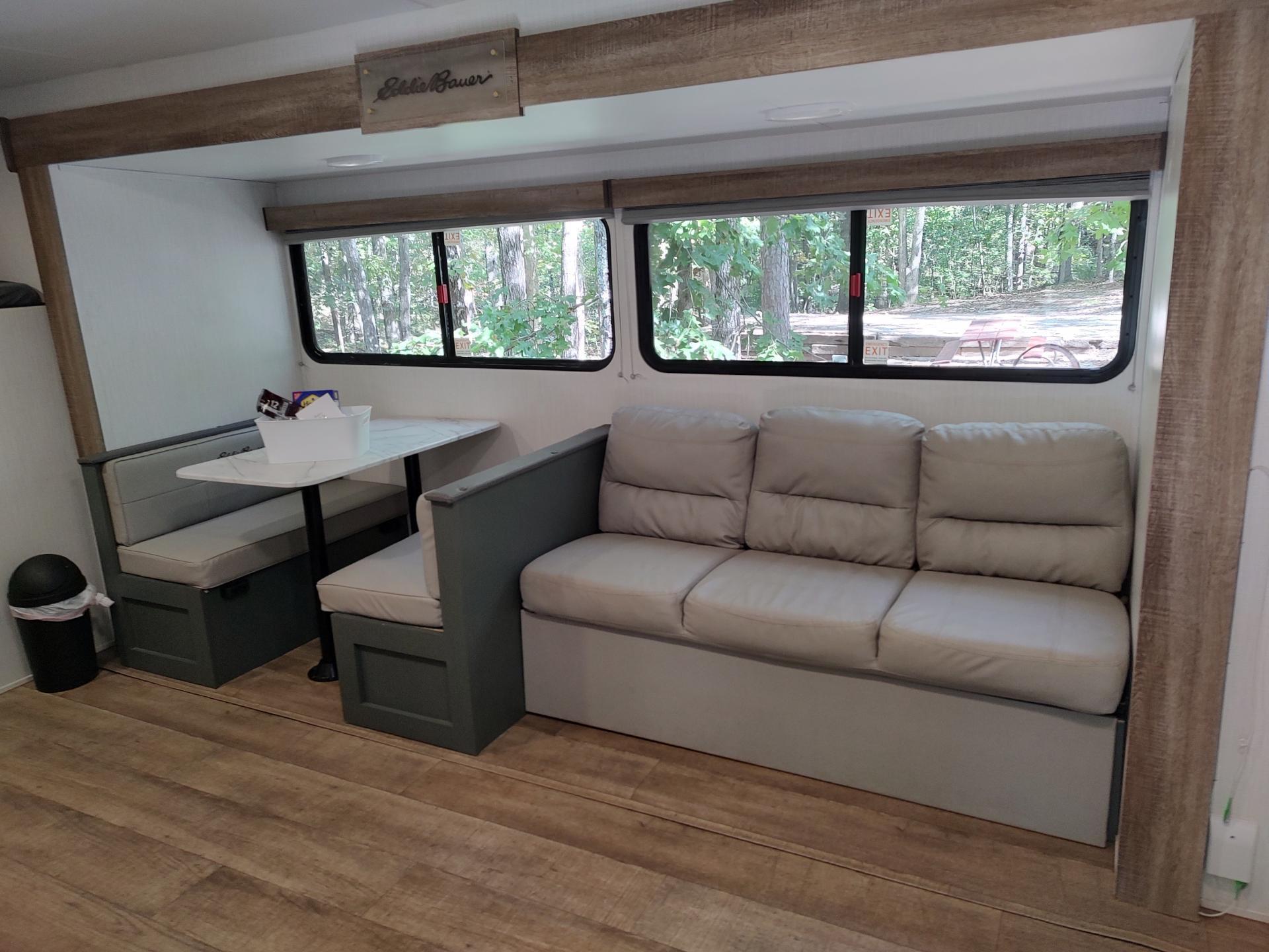 2024 HEARTLAND EDDIE BAUER 261BH-C