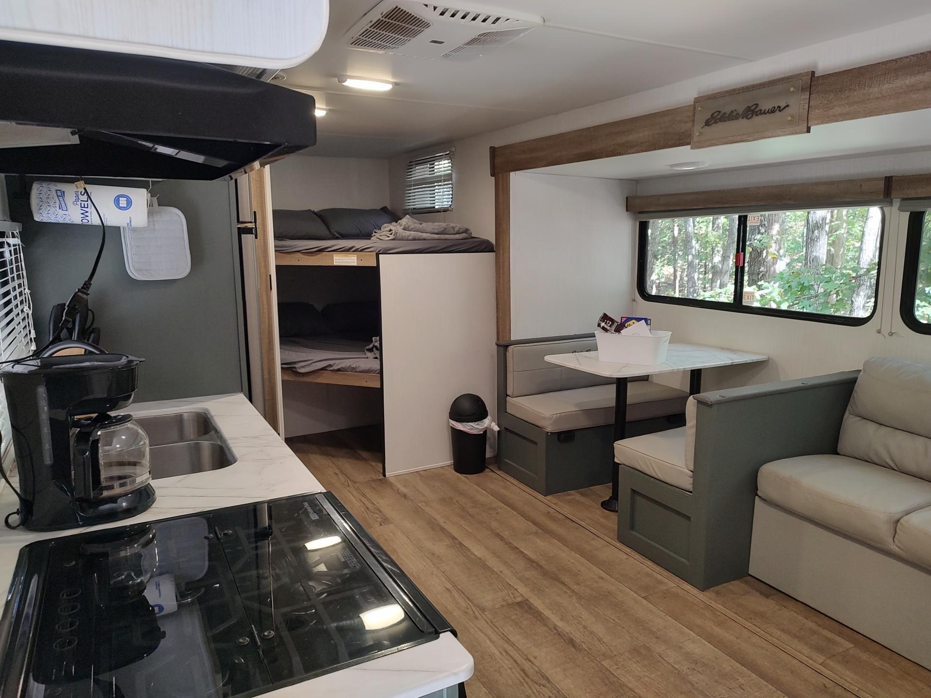 2024 HEARTLAND EDDIE BAUER 261BH-C