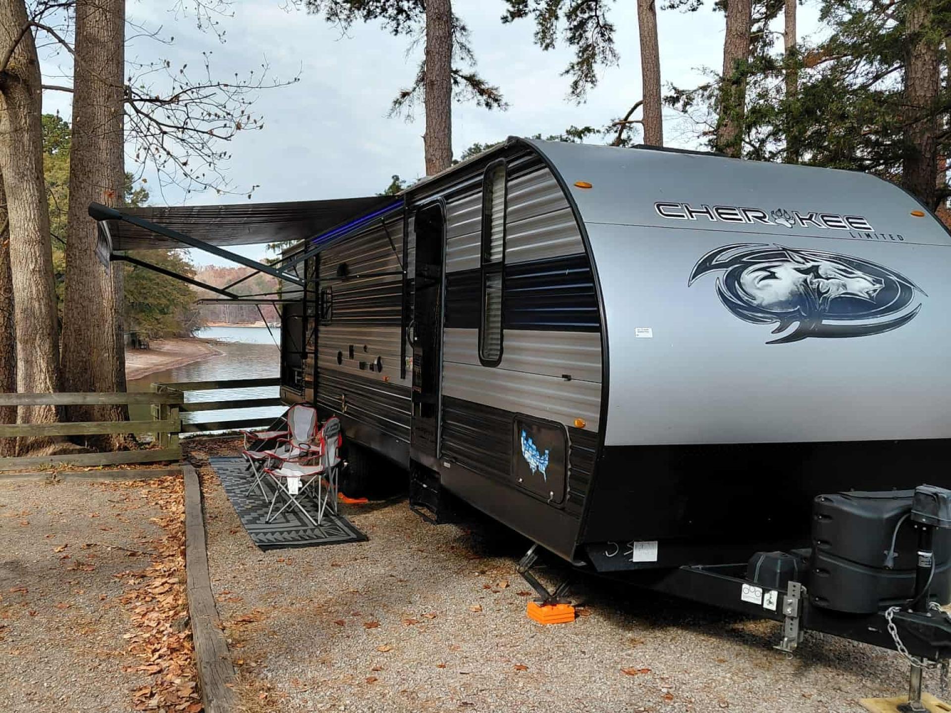 2022 FOREST RIVER CHEROKEE 294GEBG