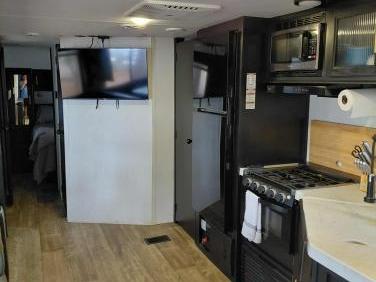 2022 FOREST RIVER CHEROKEE 294GEBG