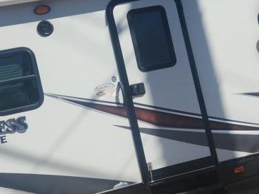 2017 HEARTLAND WILDERNESS 2450FB