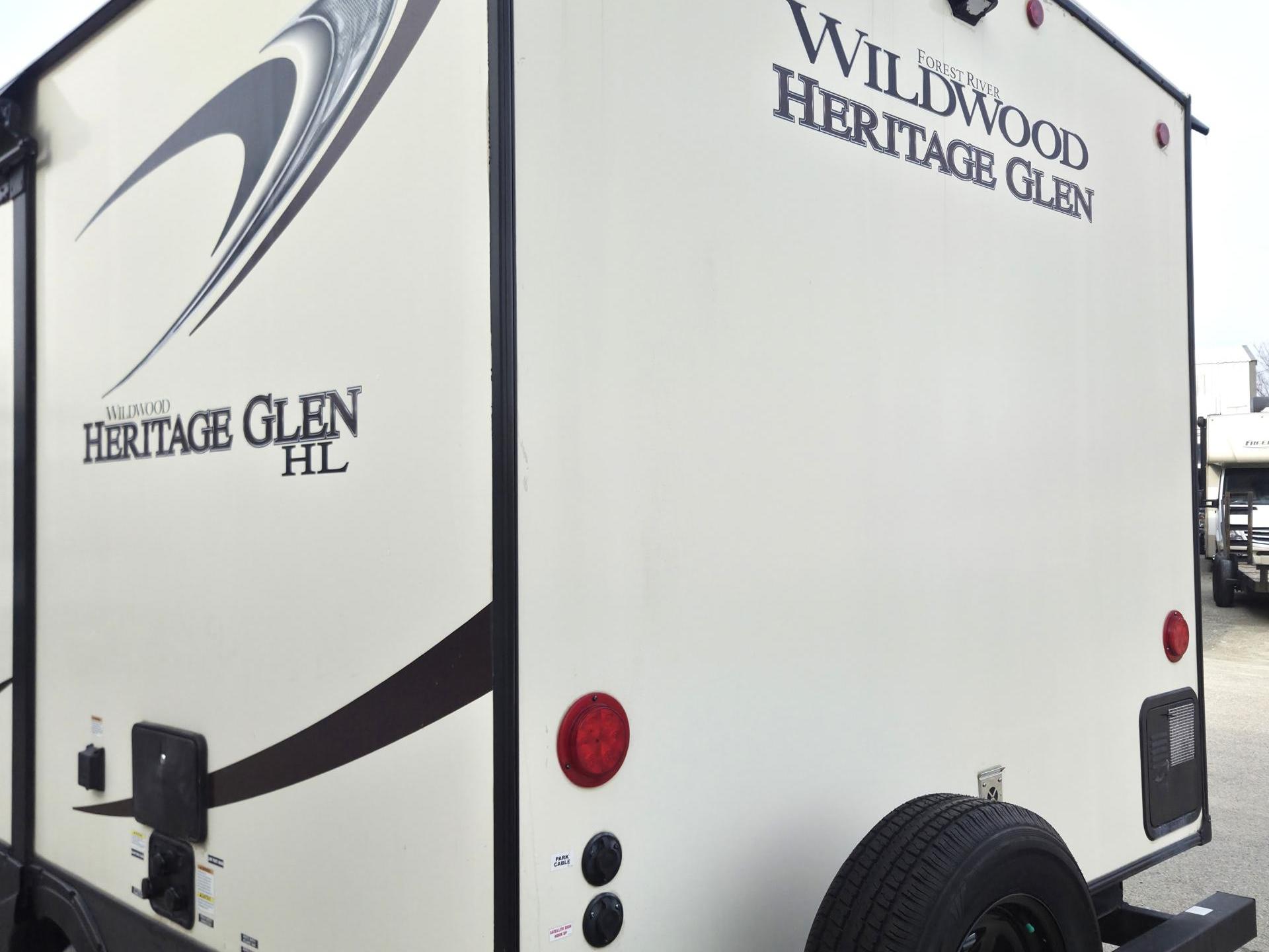 2021 FOREST RIVER WILDWOOD HERITAGE GLEN 17RBHL