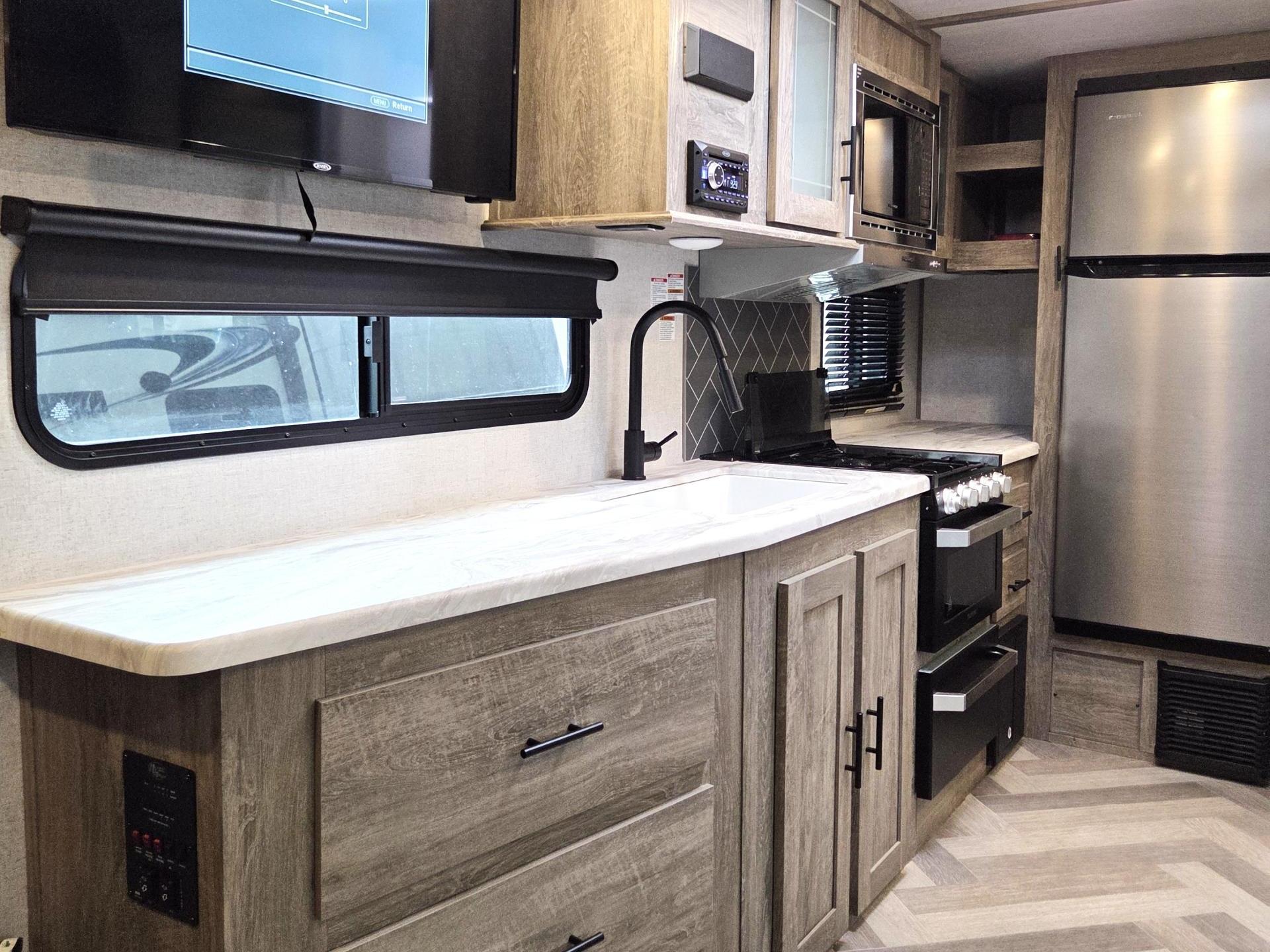 2021 FOREST RIVER WILDWOOD HERITAGE GLEN 17RBHL