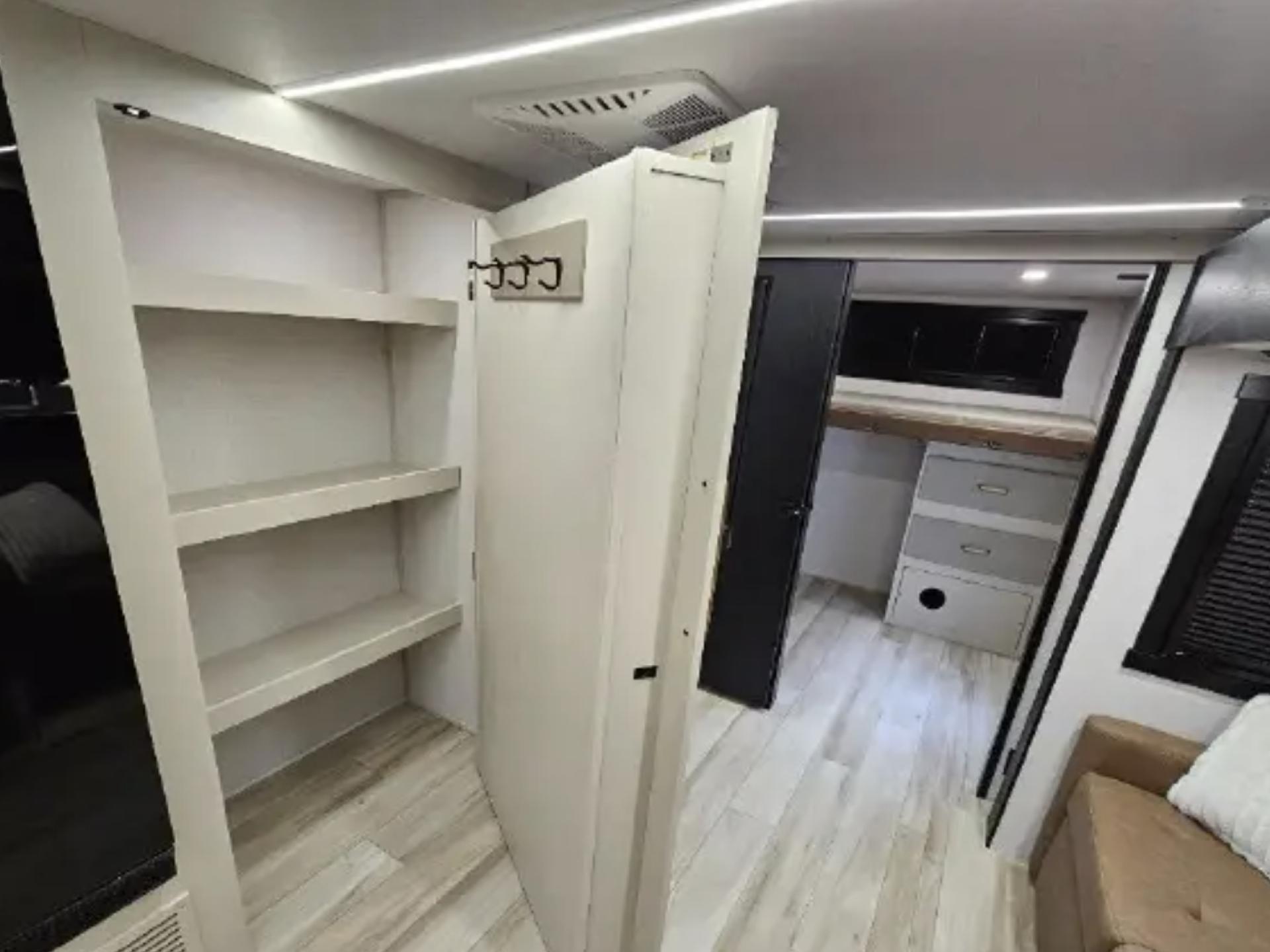 2025 FOREST RIVER WILDWOOD HERITAGE GLEN 29XBHL