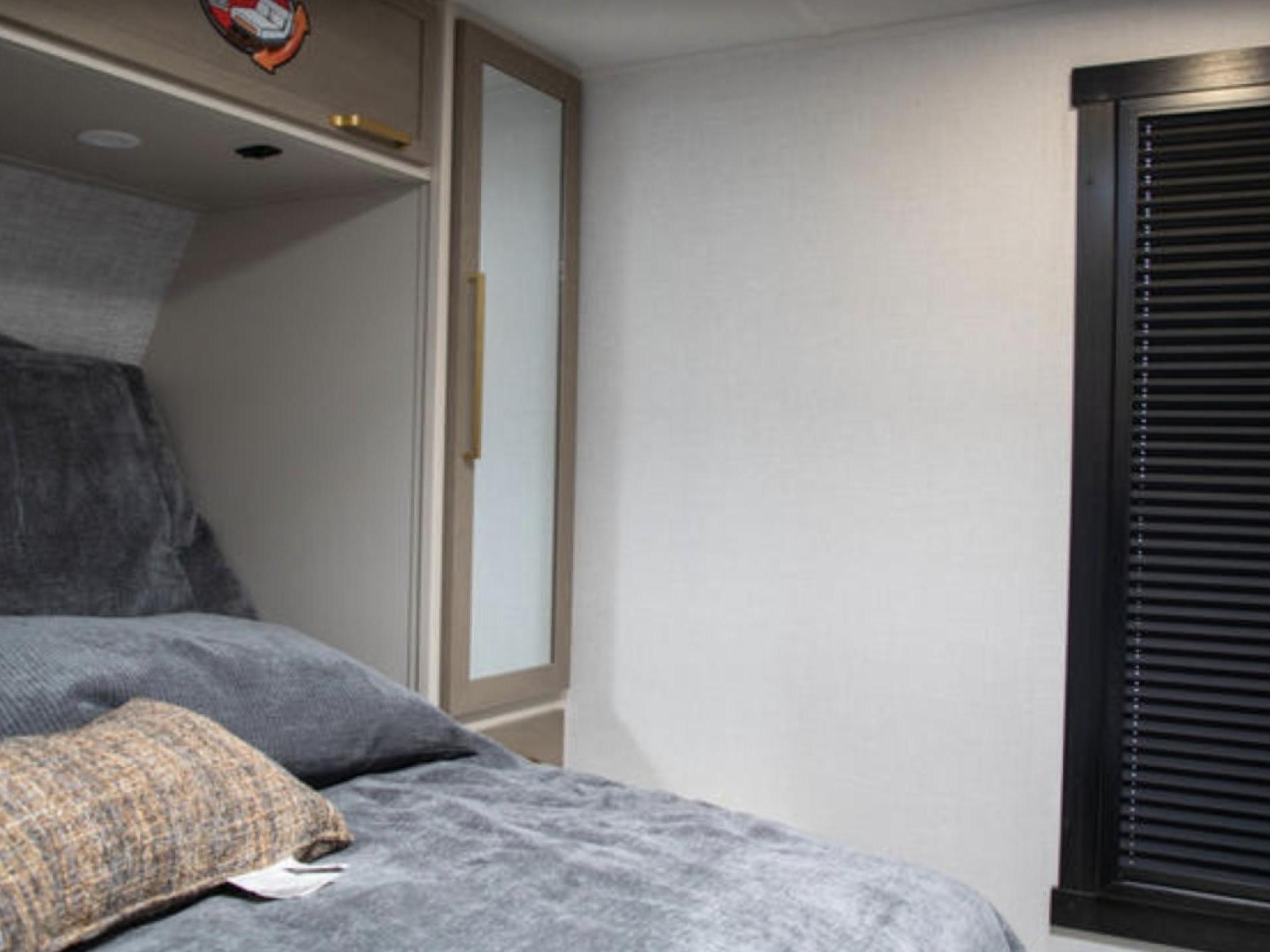 2025 FOREST RIVER WILDWOOD HERITAGE GLEN 29XBHL