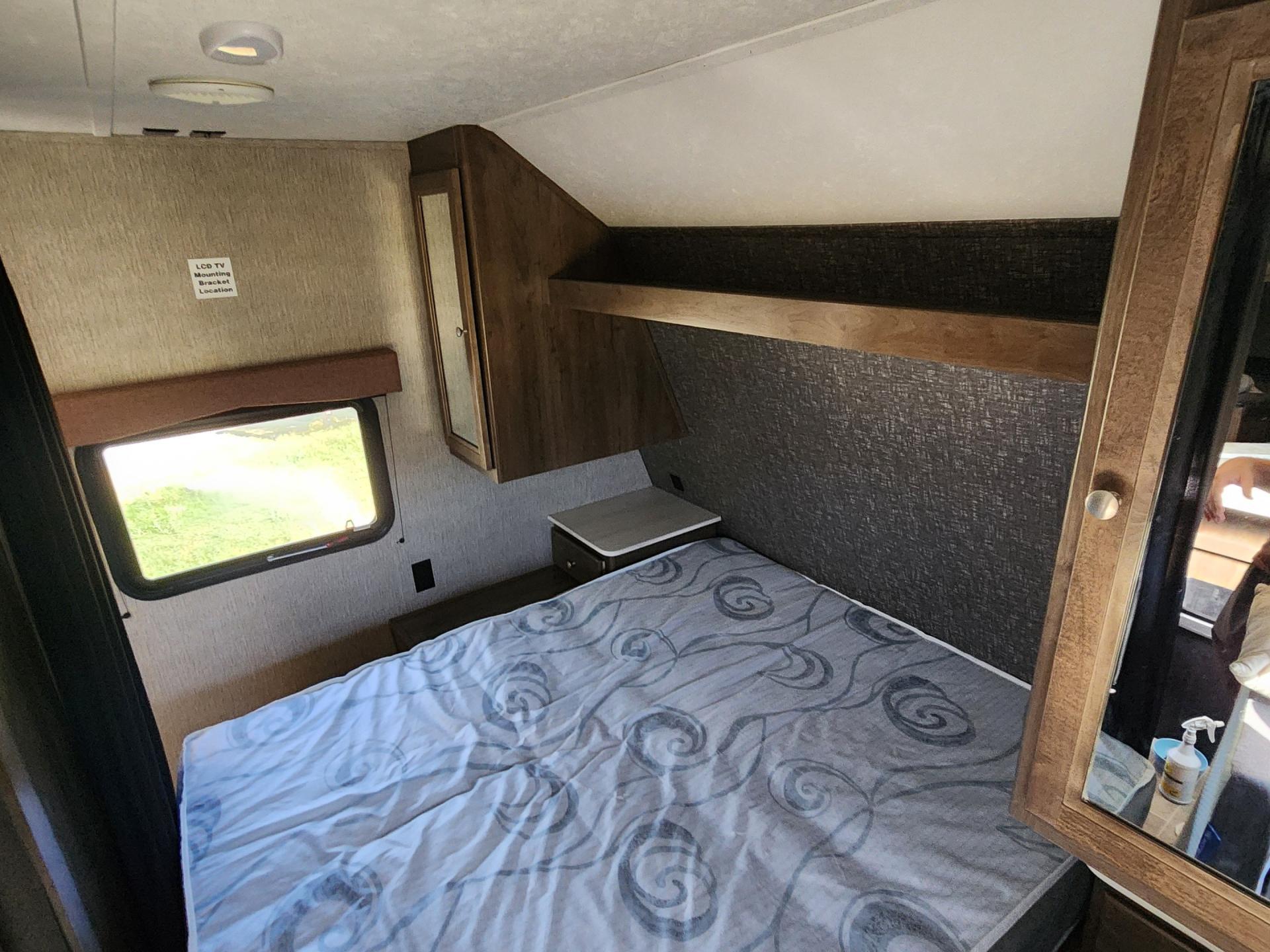 2019 COLEMAN COLEMAN LANTERN 263BH