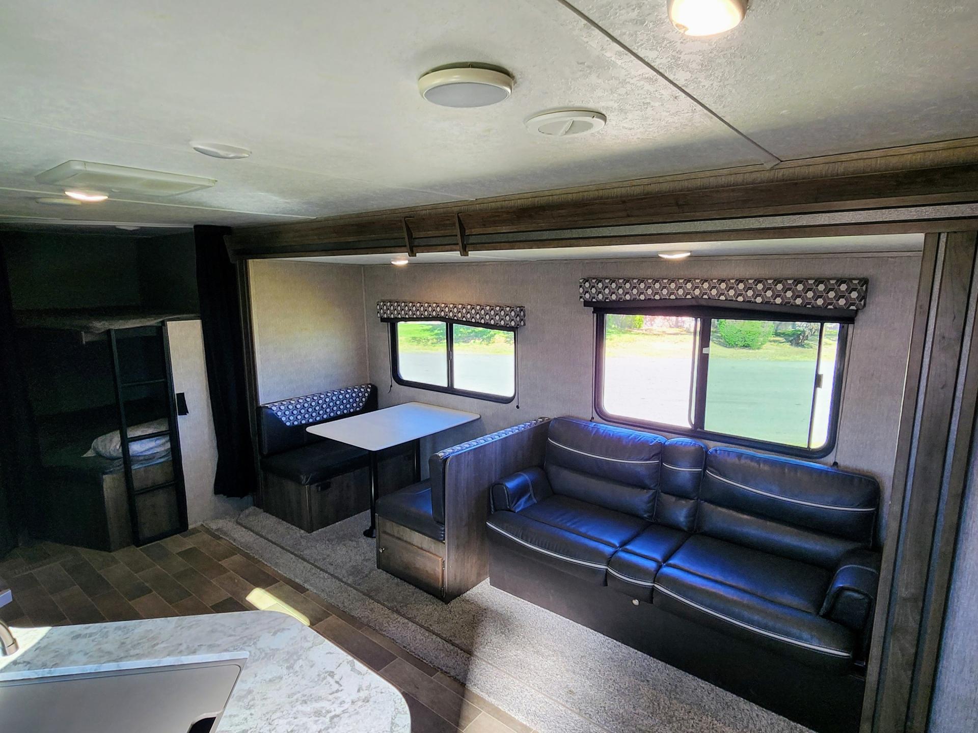 2019 COLEMAN COLEMAN LANTERN 263BH