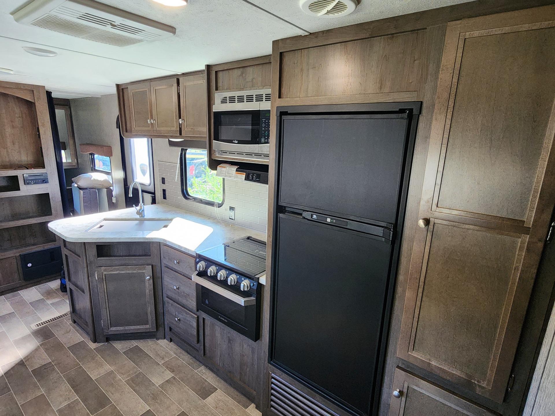 2019 COLEMAN COLEMAN LANTERN 263BH