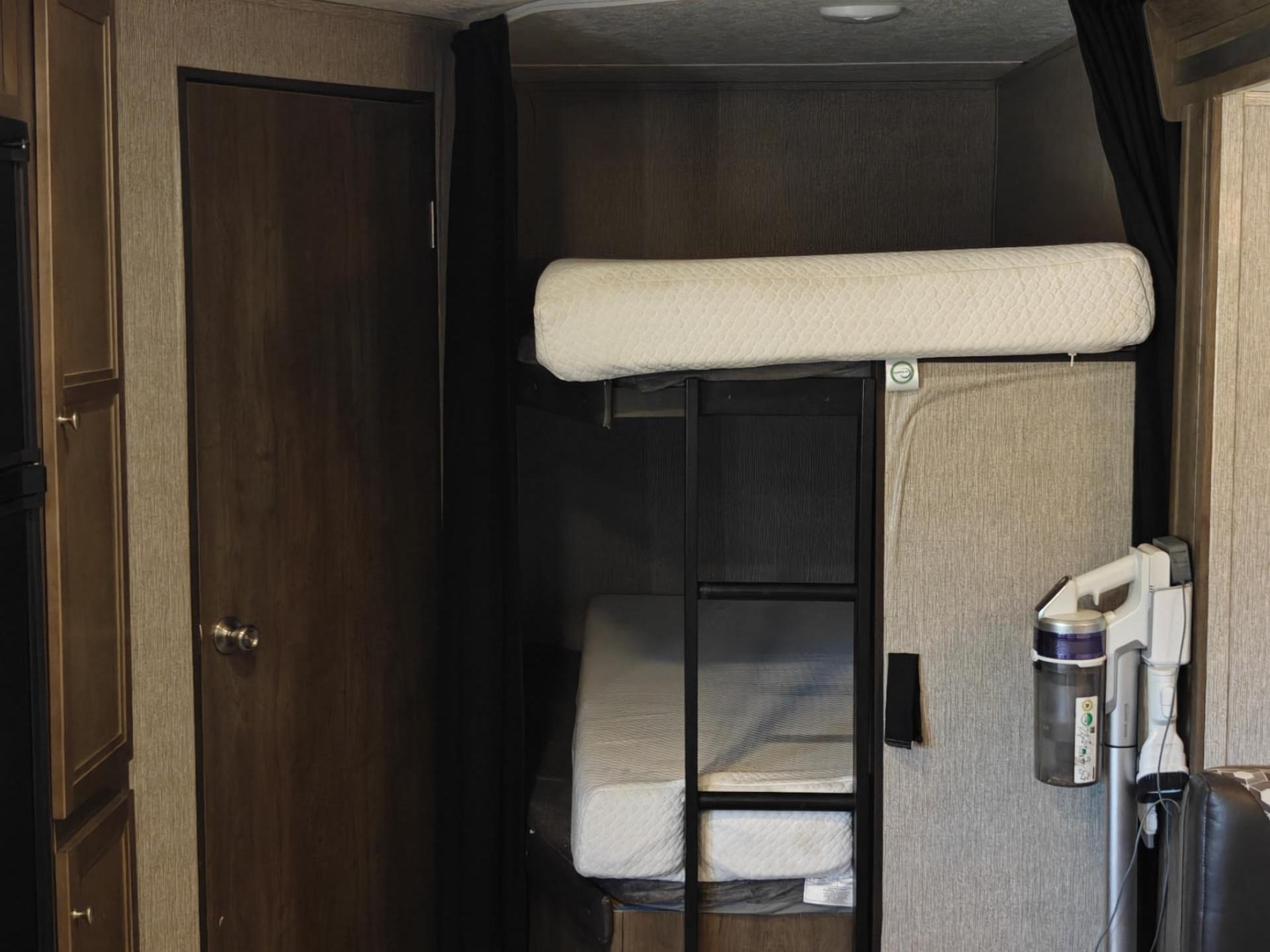 2019 COLEMAN COLEMAN LANTERN 263BH