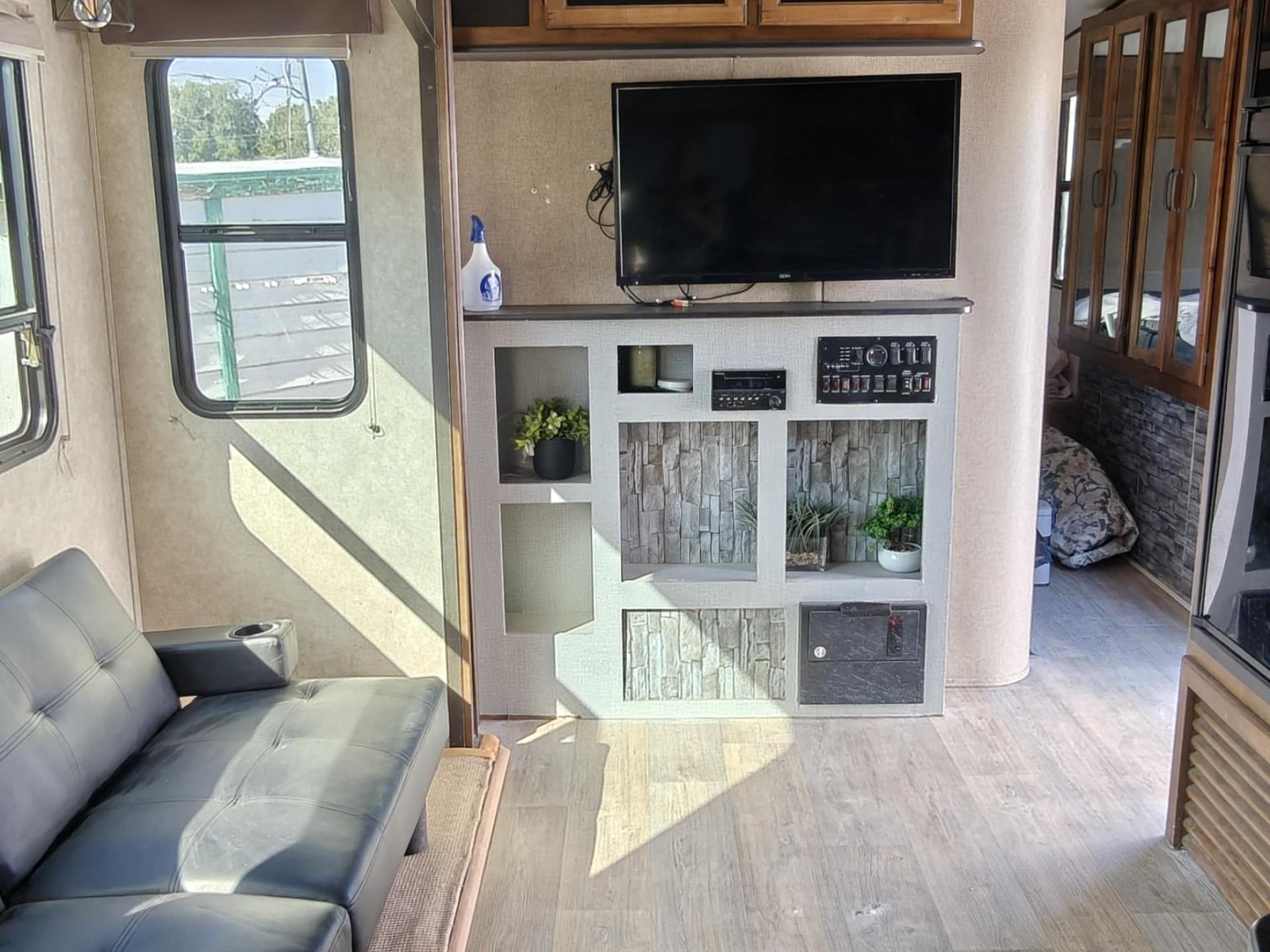 2015 KEYSTONE CARBON M 31