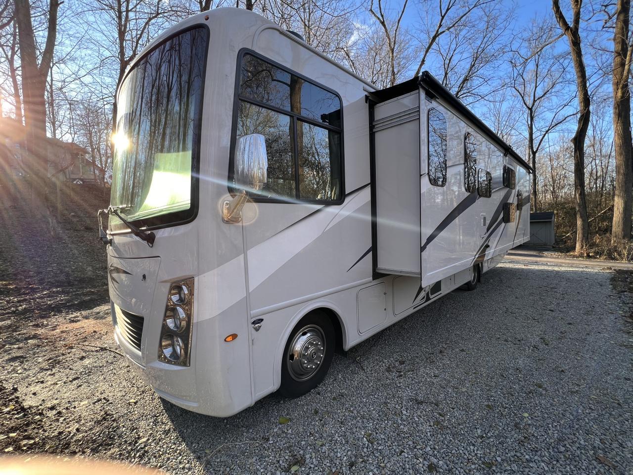 2023 thor motor coach freedom traveler a32