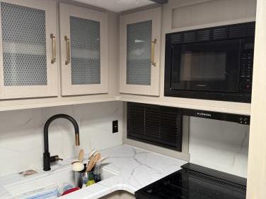 2024 FOREST RIVER WILDWOOD HERITAGE GLEN 23BHHL