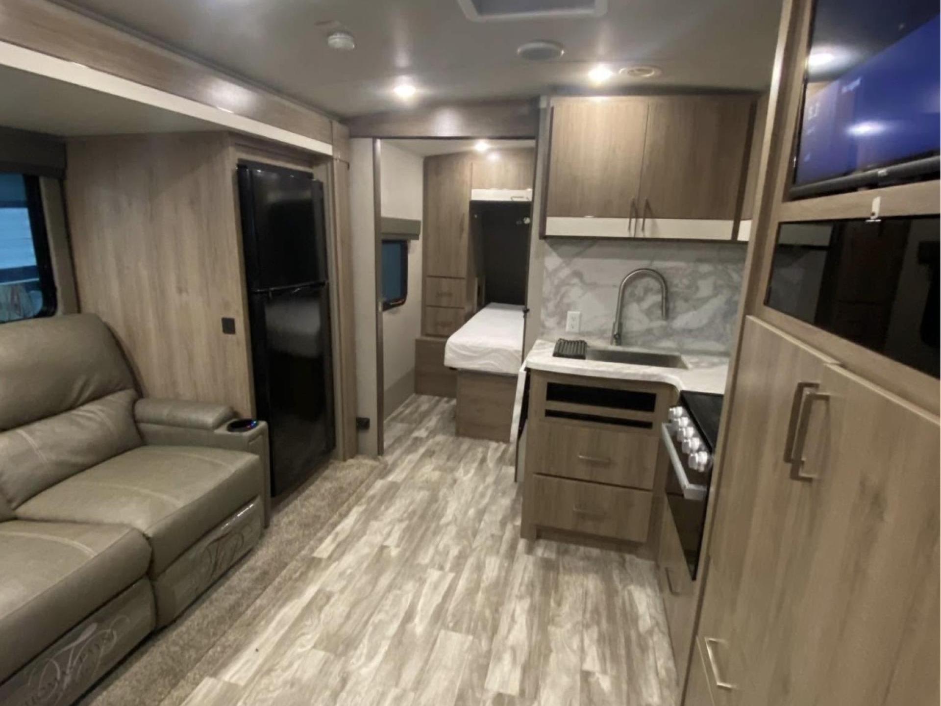 2022 Grand Design Imagine 2400bh