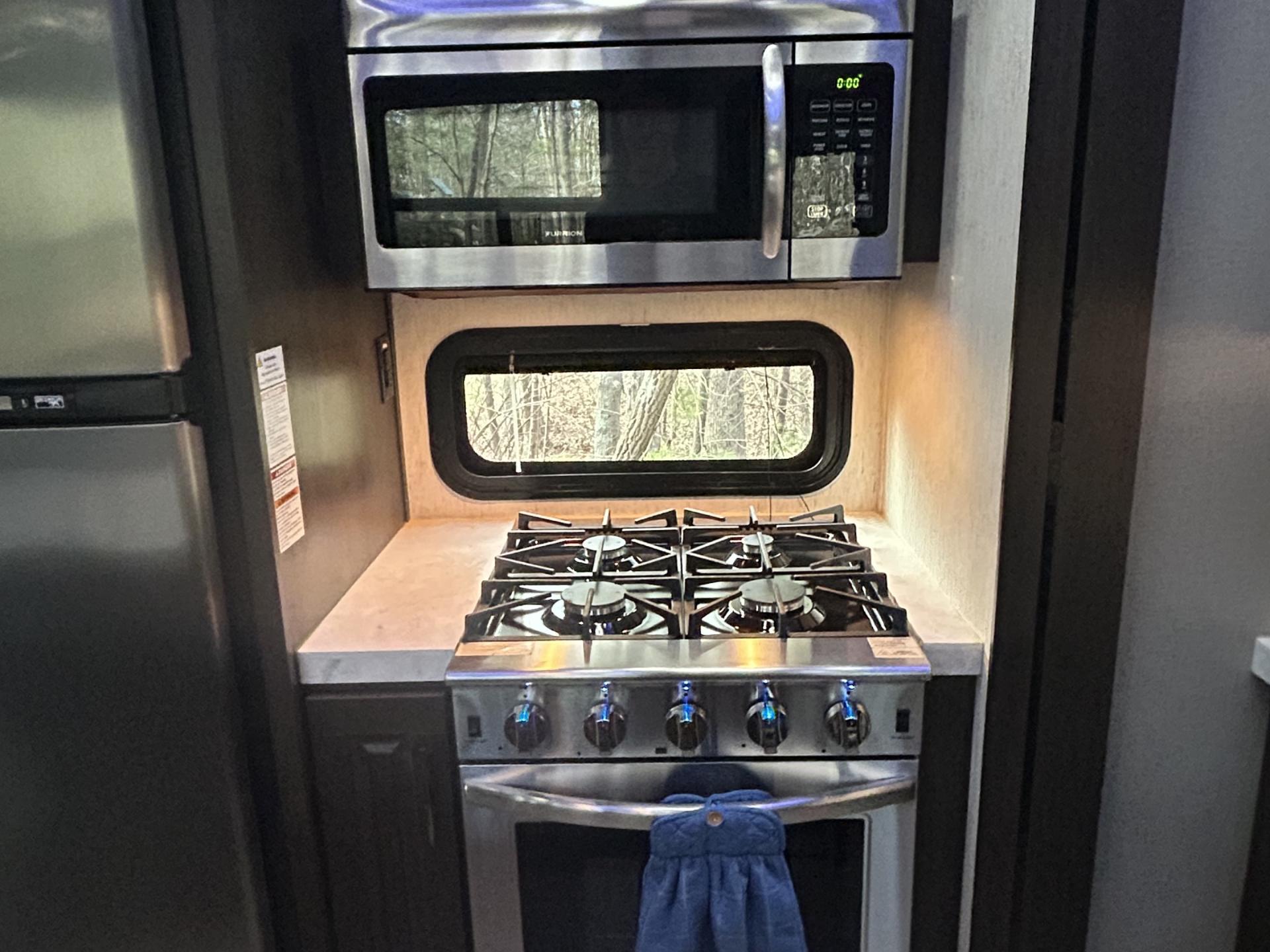 2022 Grand Design Momentum M class 351ms