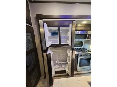 2022 Grand Design Momentum M class 351ms