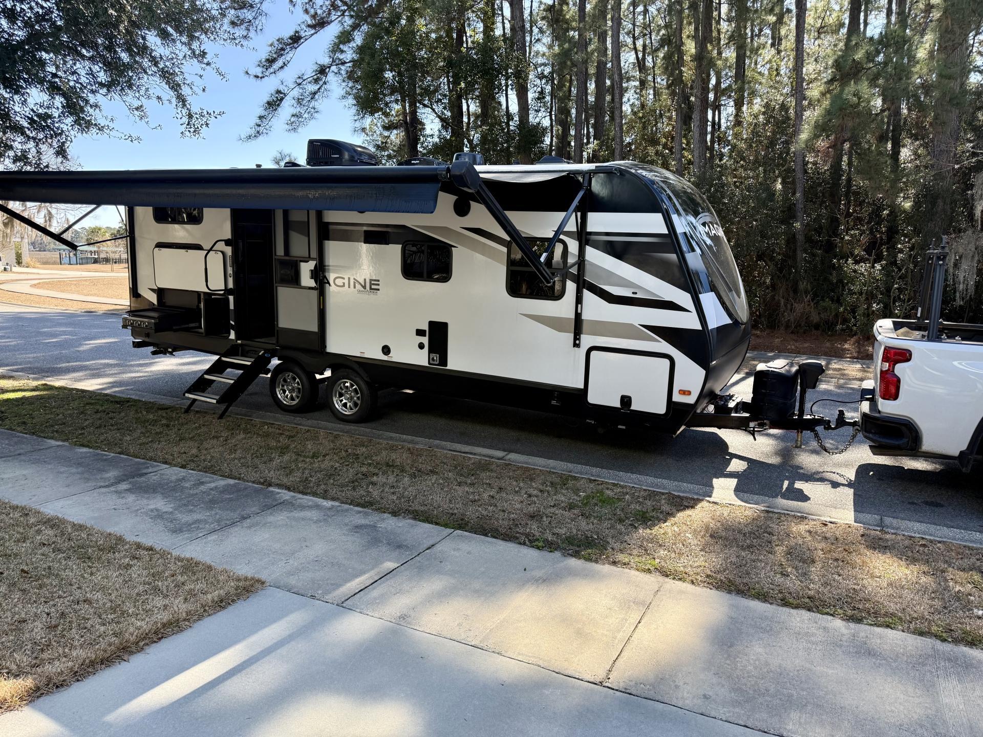 2022 Grand Design Imagine 2400bh