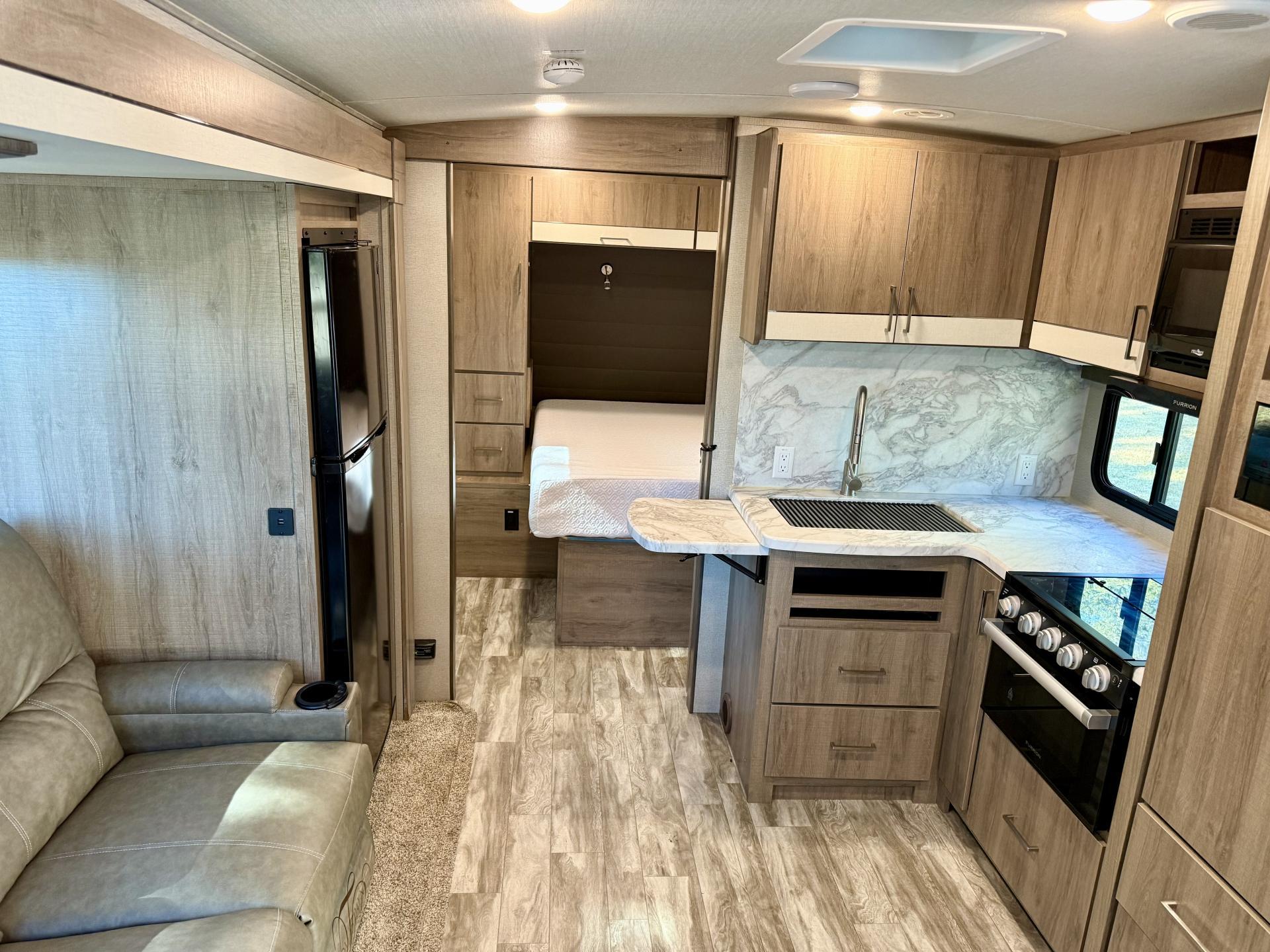 2022 Grand Design Imagine 2400bh