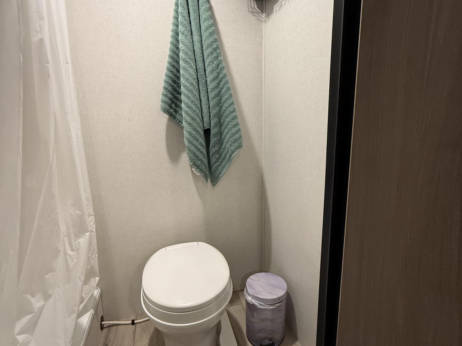 2025 Keystone Coleman 17b