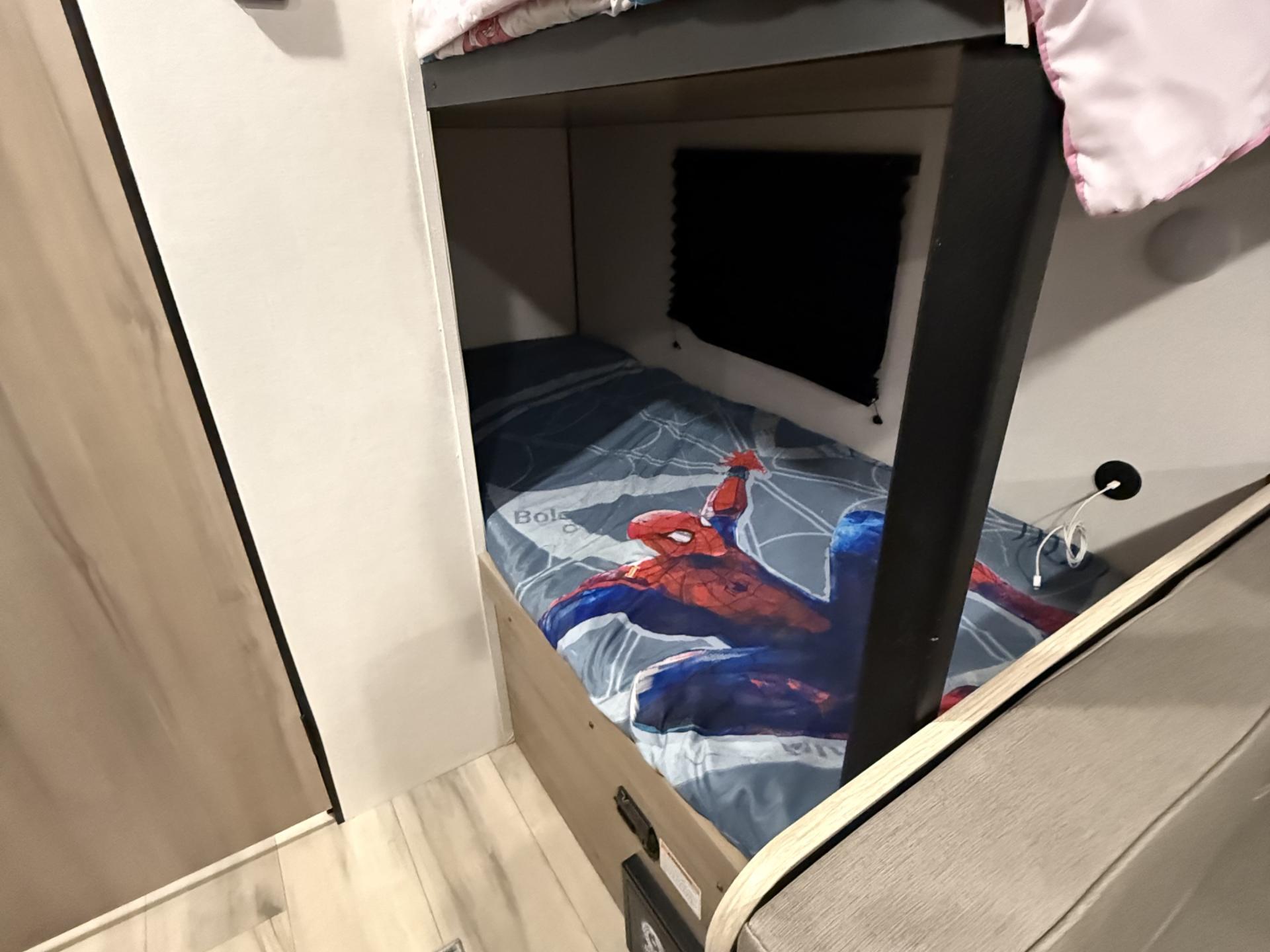 2025 Keystone Coleman 17b