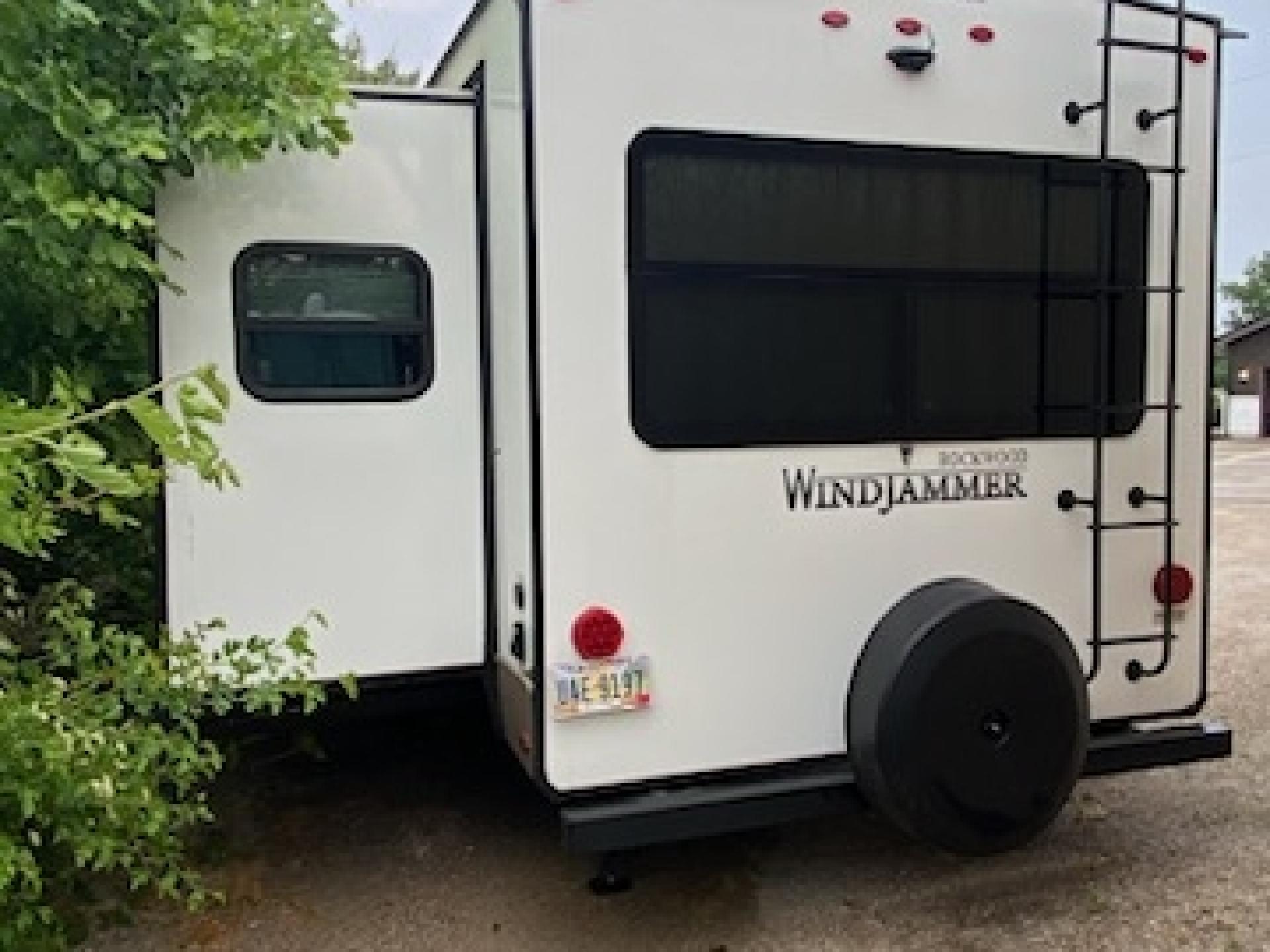 2019 forest river rockwood windjammer 2715vs