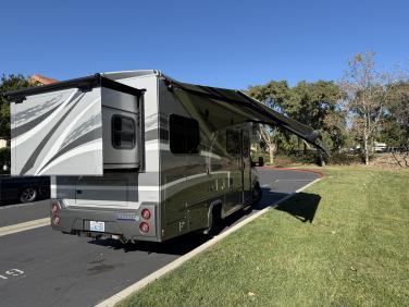 2025 Dynamax Isata 3 24rw
