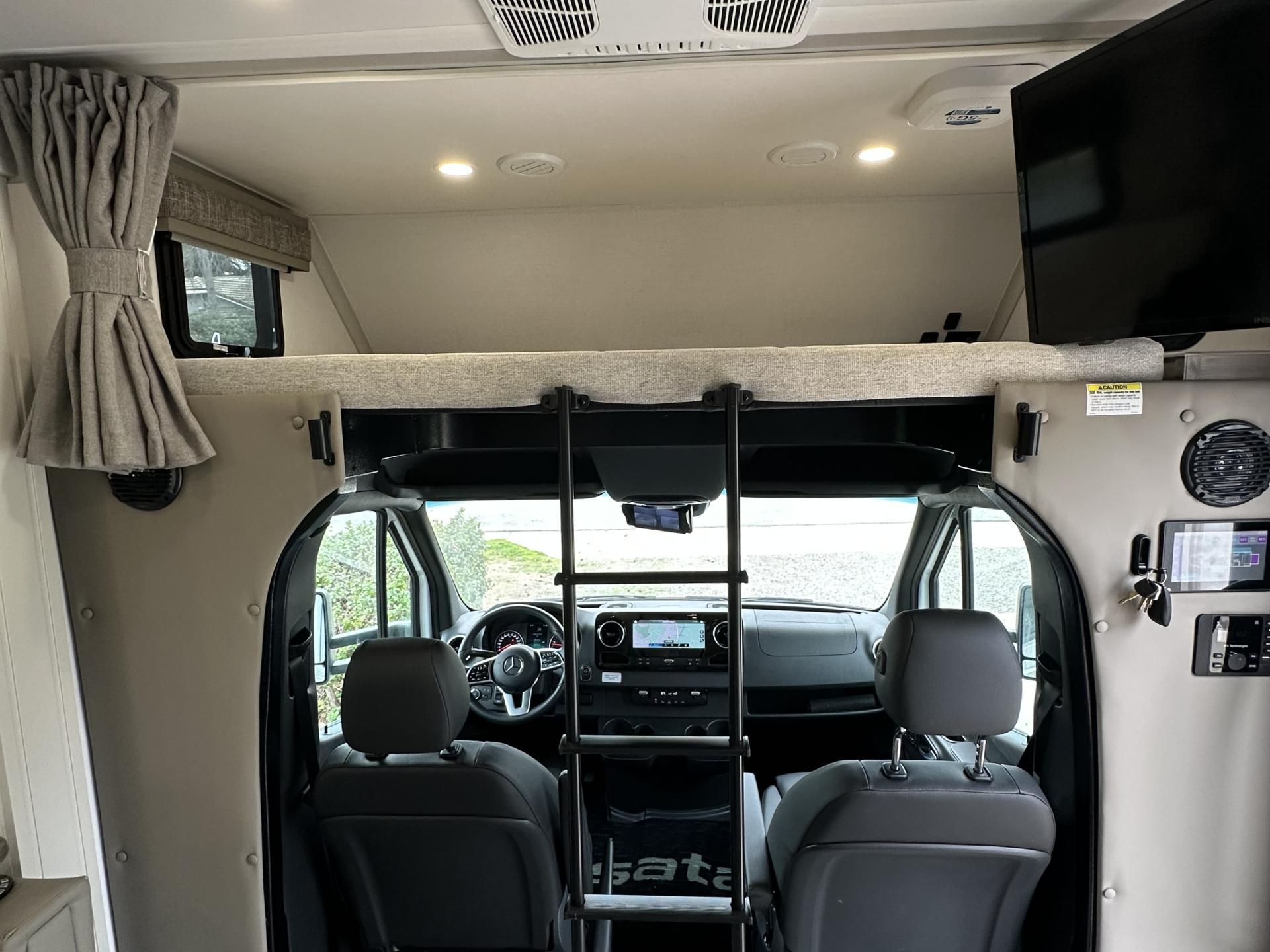 2025 Dynamax Isata 3 24rw