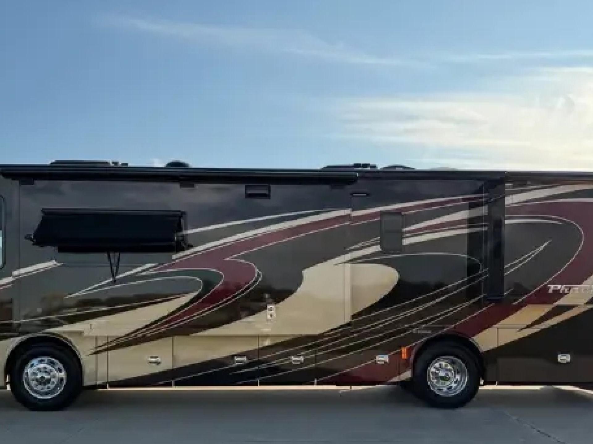 2015 Tiffin Phaeton 36gh