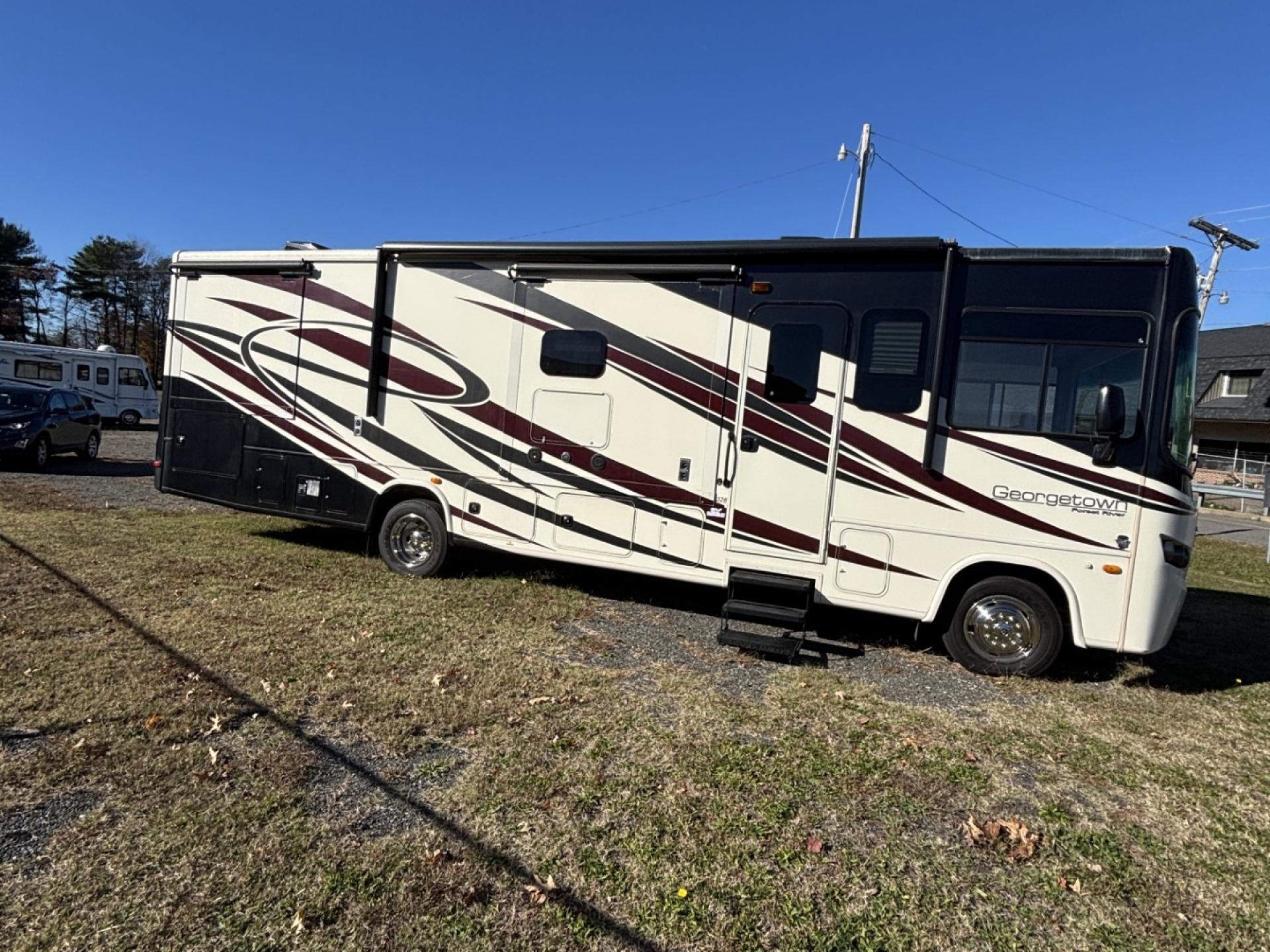 2014 Forest River Georgetown 328ts