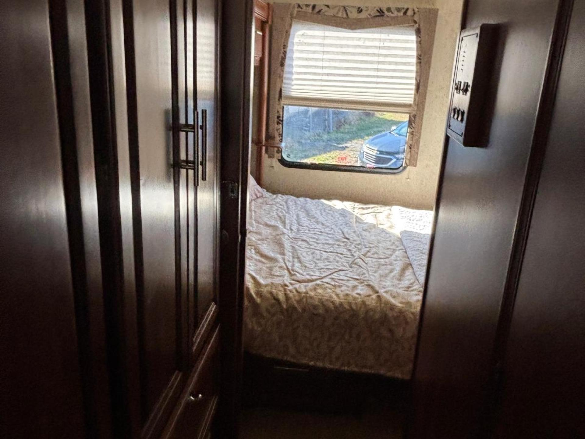 2014 Forest River Georgetown 328ts