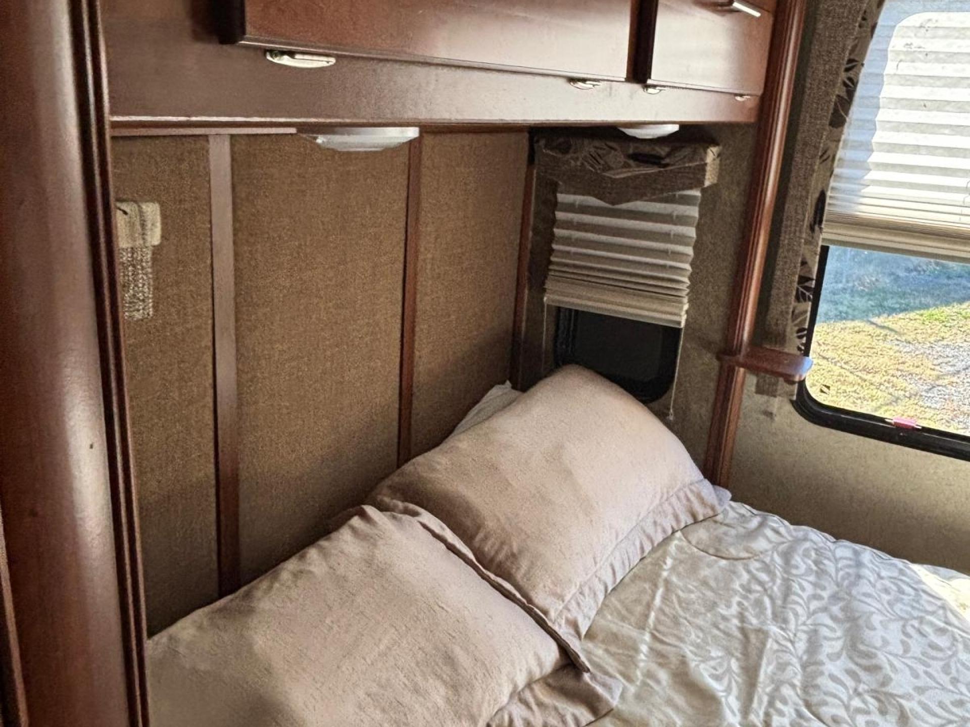 2014 Forest River Georgetown 328ts