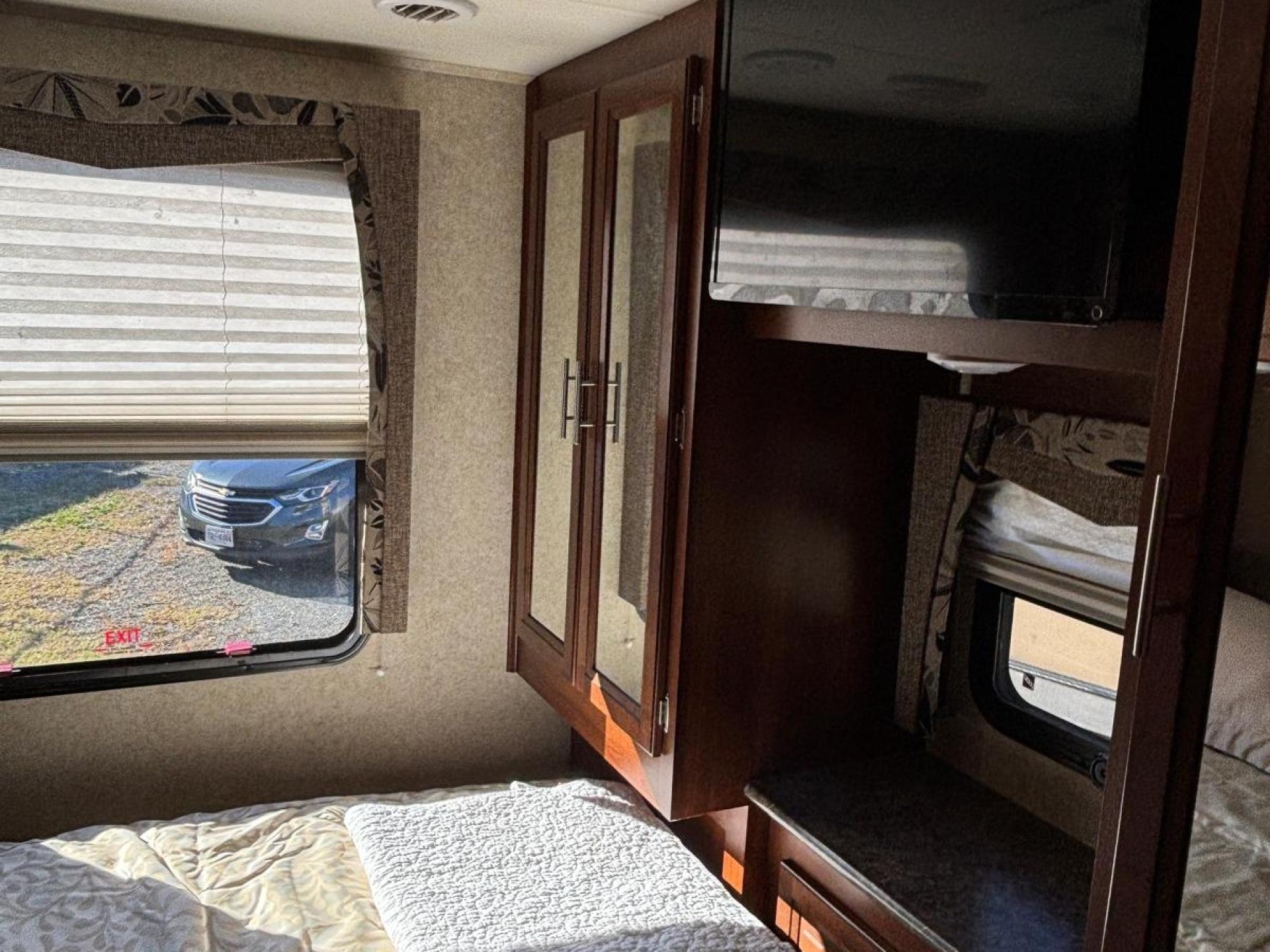 2014 Forest River Georgetown 328ts